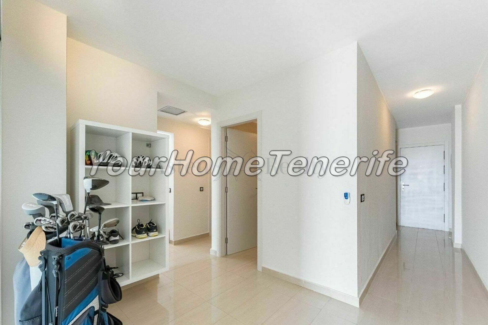 Condominium in Adeje, Canary Islands 11062952