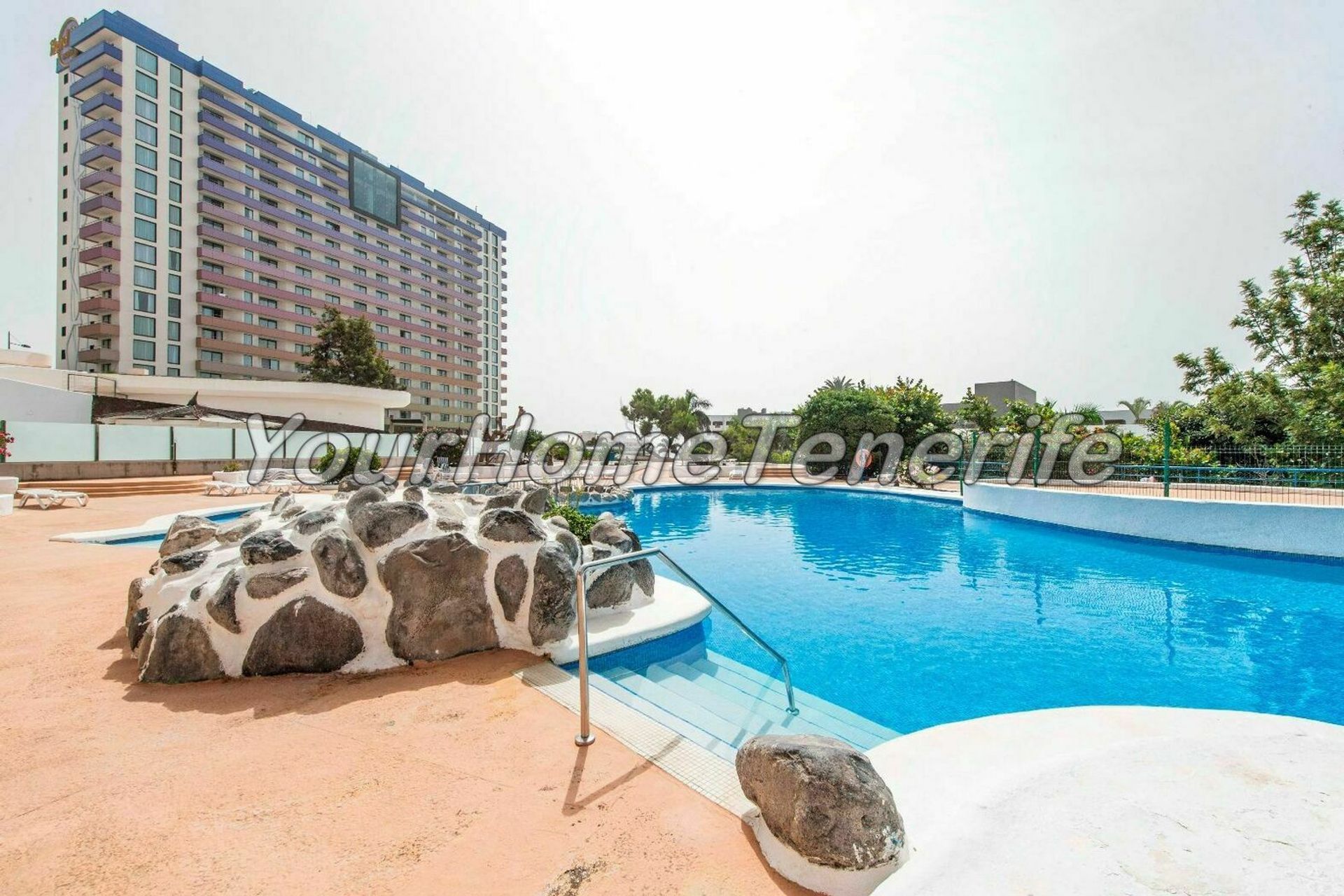 Condominium in Adeje, Canary Islands 11062964