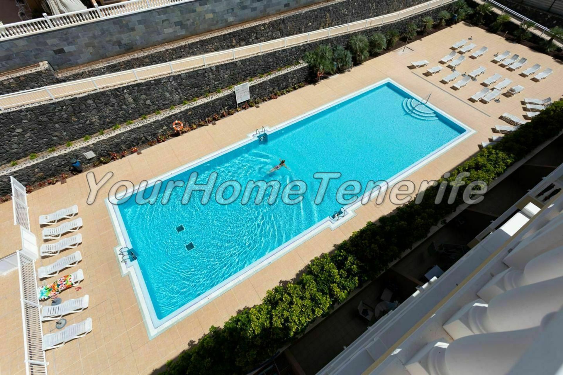 Condominium in Los Cristianos, Canarische eilanden 11062967