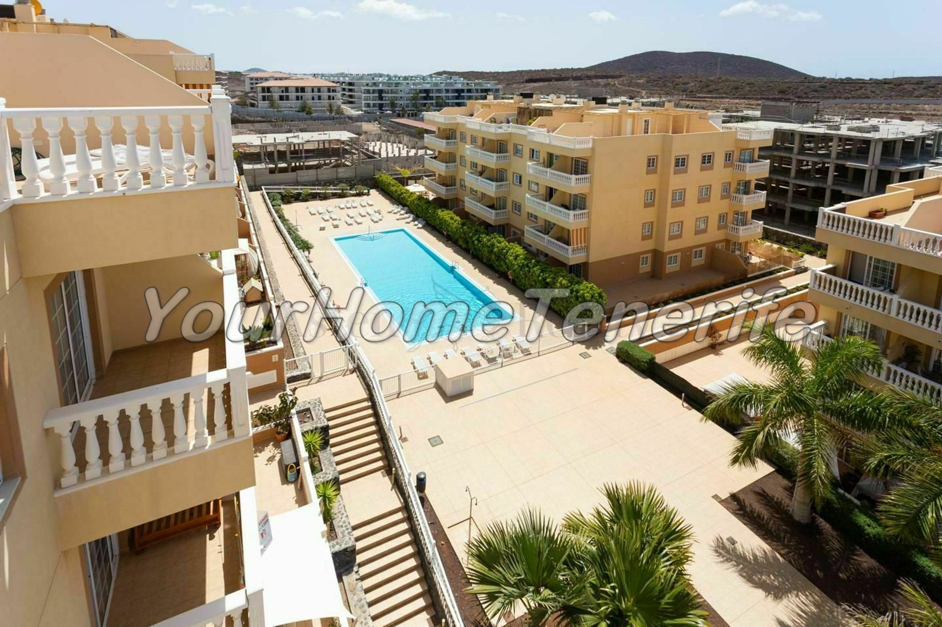 Condominium in Los Cristianos, Canarische eilanden 11062967