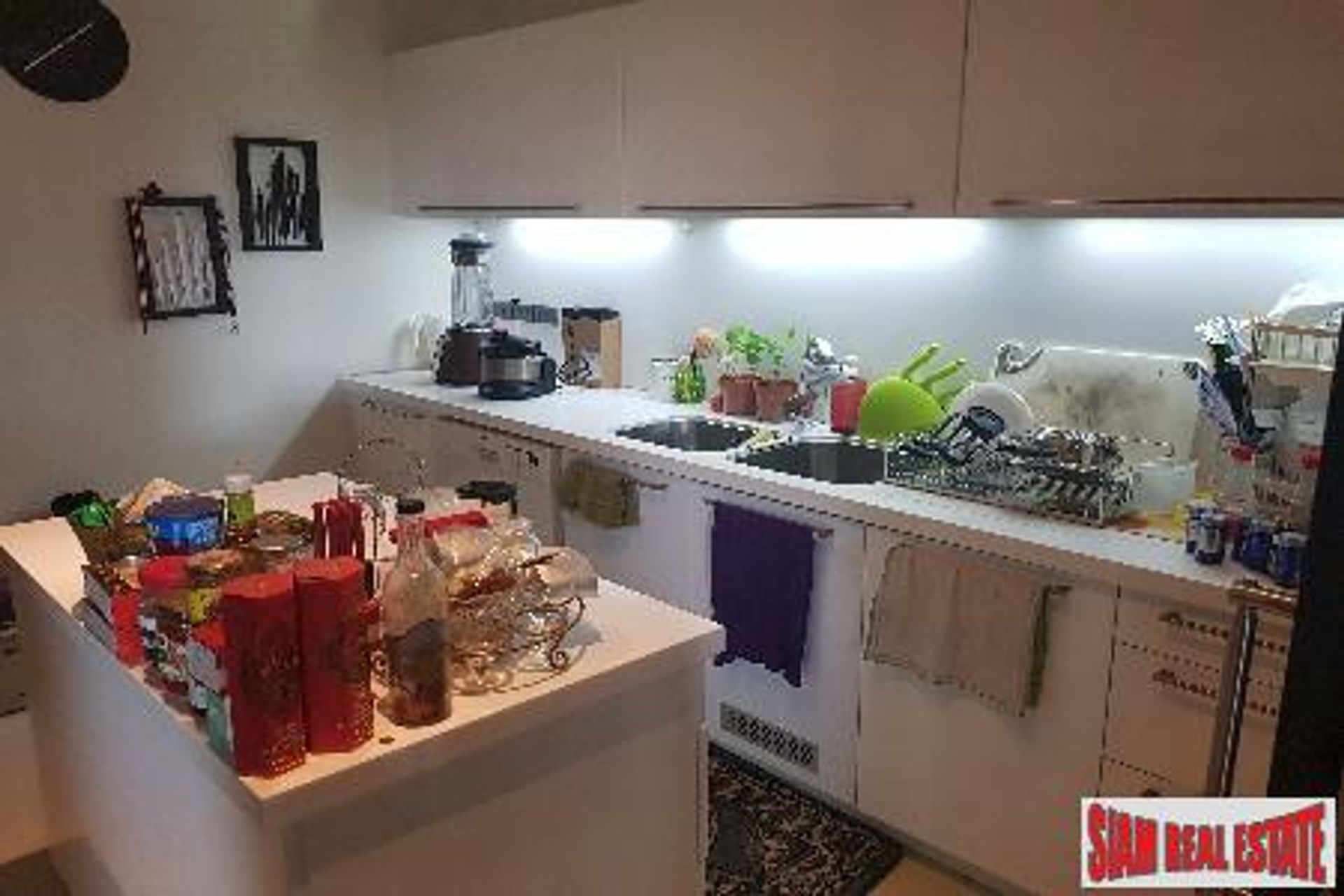 Condominium in , Krung Thep Maha Nakhon 11063718