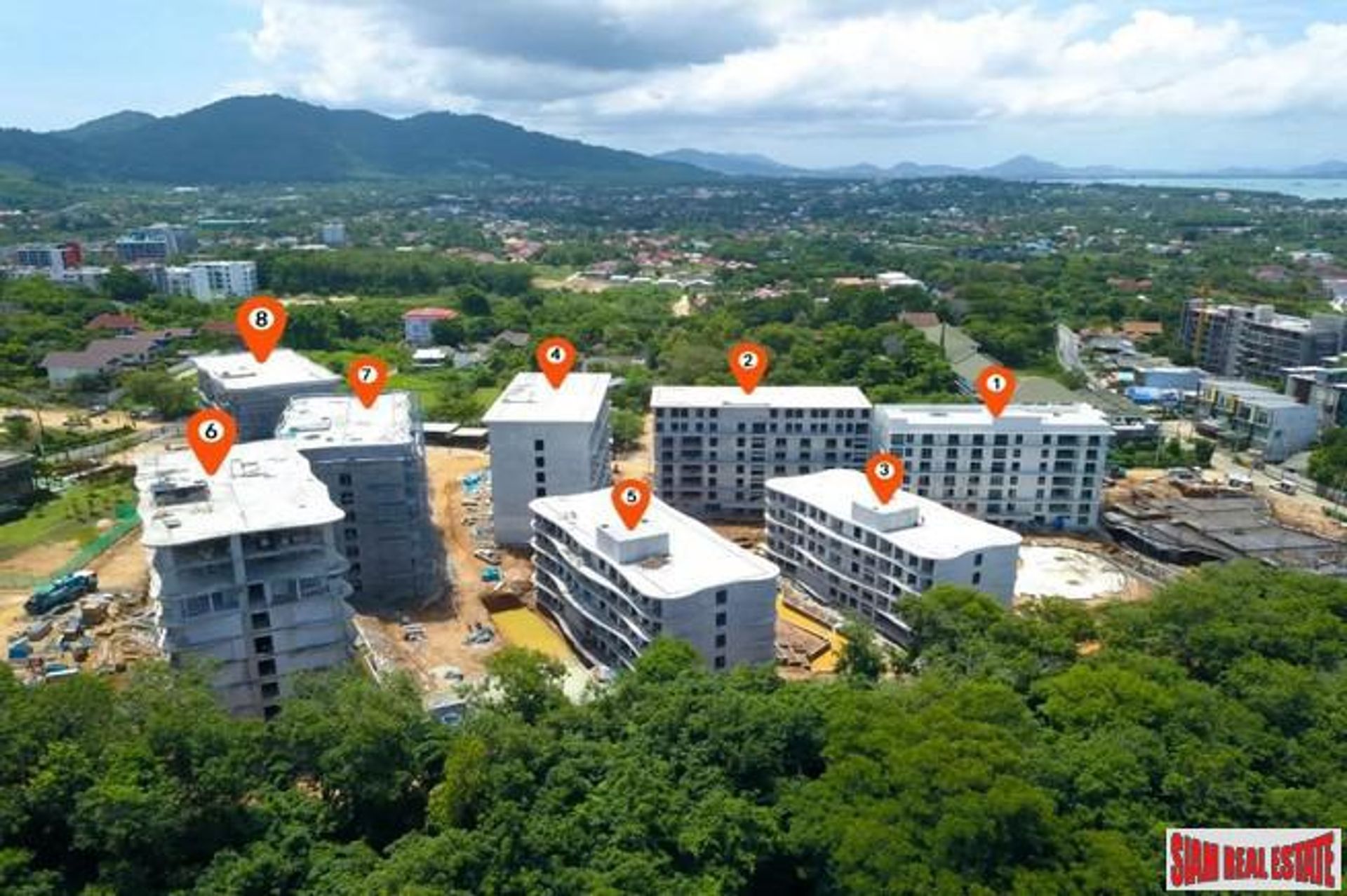 Condominium in Ban Phrom Thep, Phuket 11064011