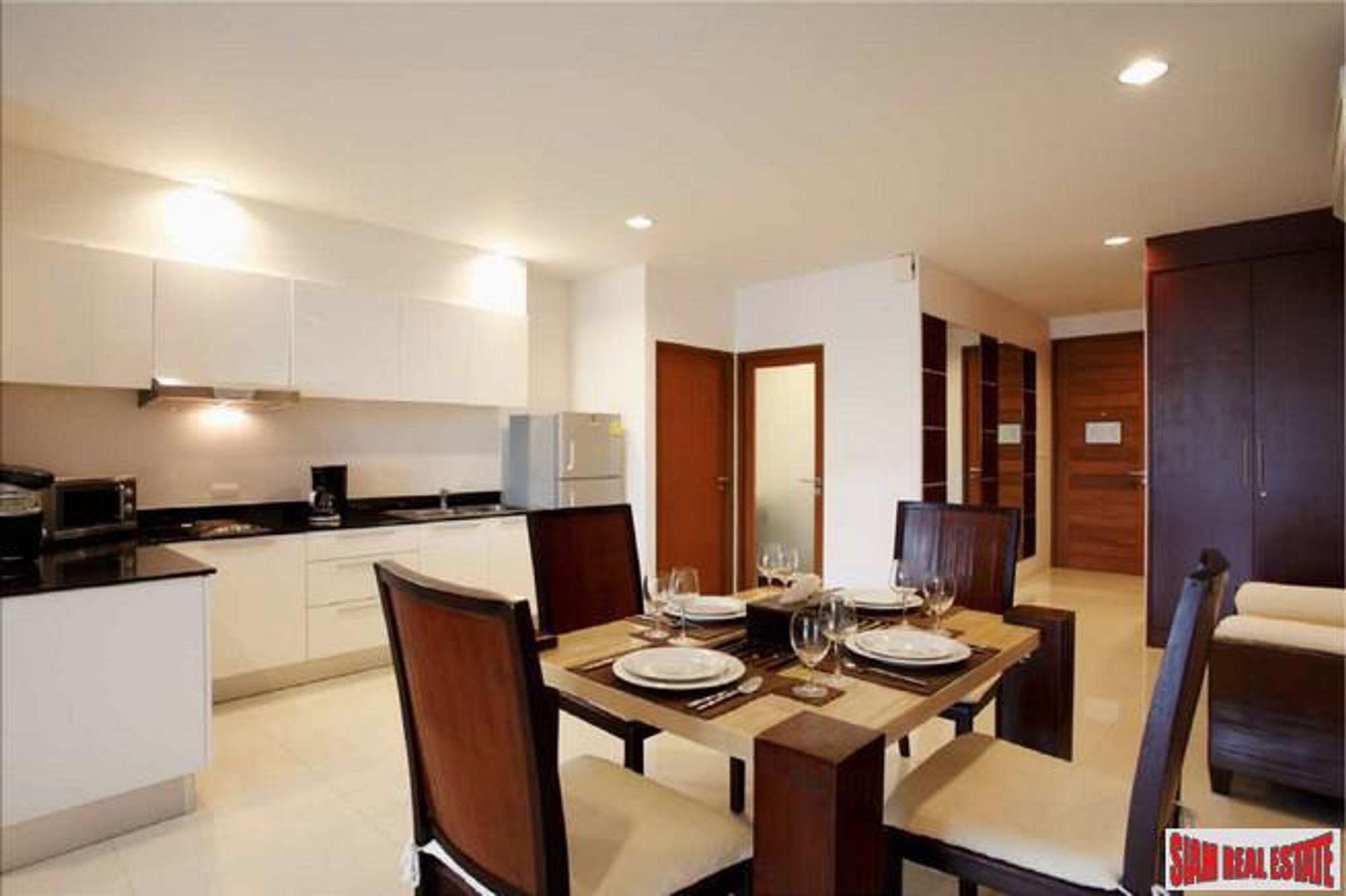 Condominium in Choeng Thale, Phuket 11064145