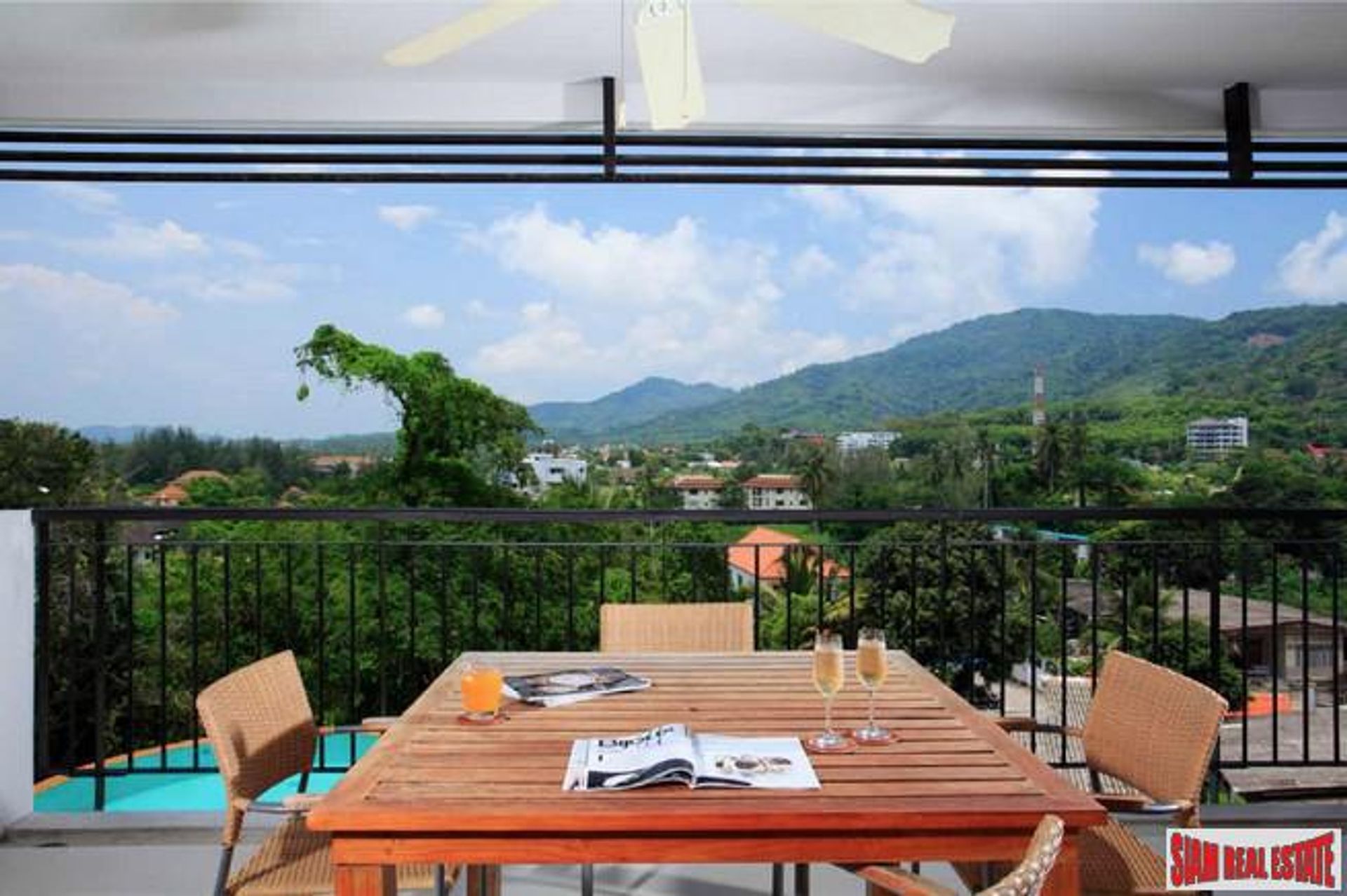 Condominium dans Choeng Thale, Phuket 11064145