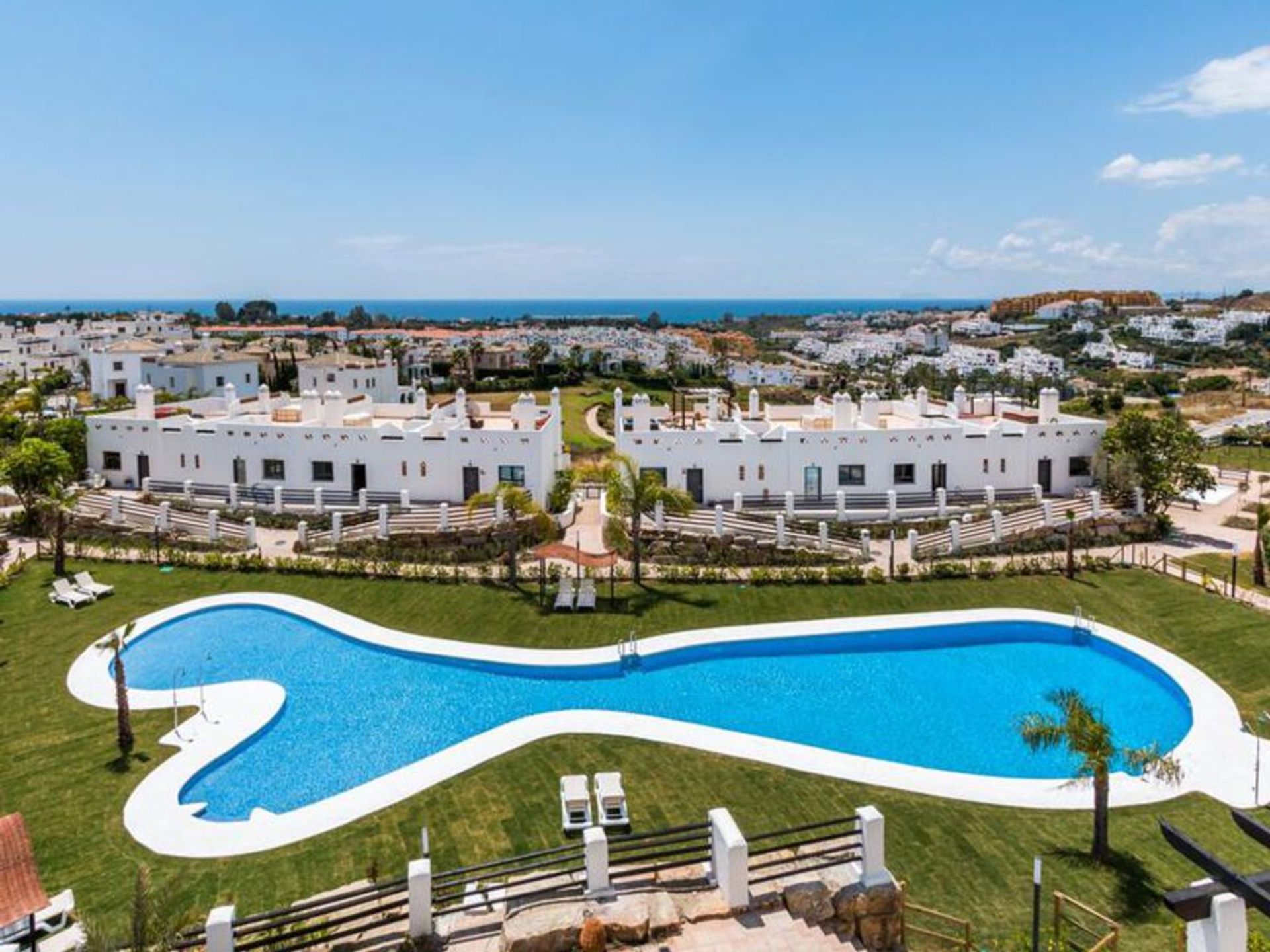 Condominium dans Estepona, Andalousie 11064423