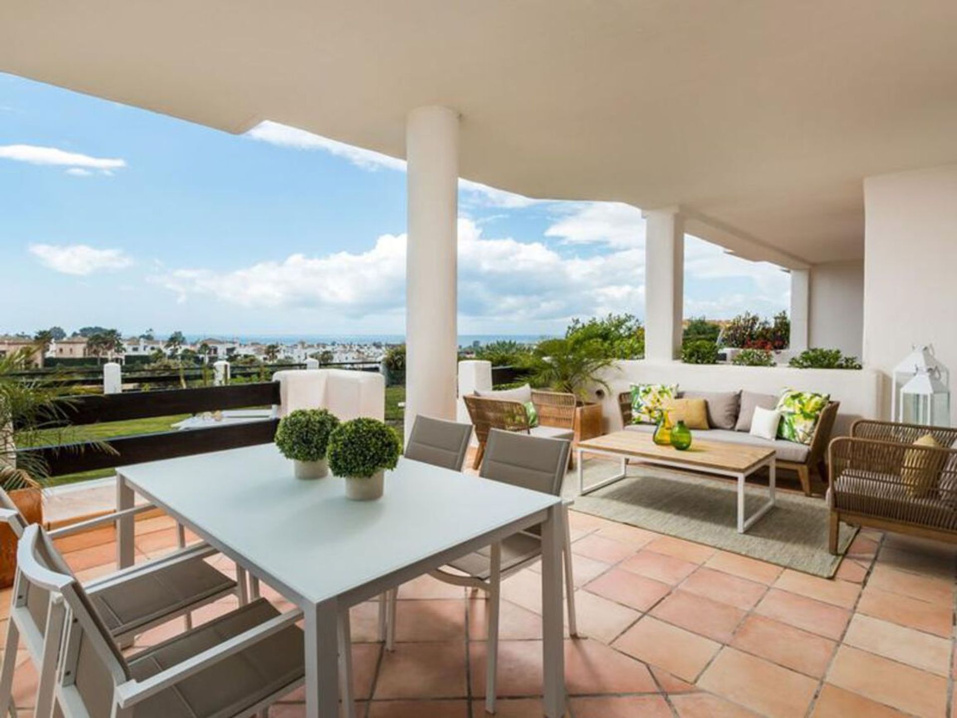 Condominium dans Estepona, Andalucía 11064423