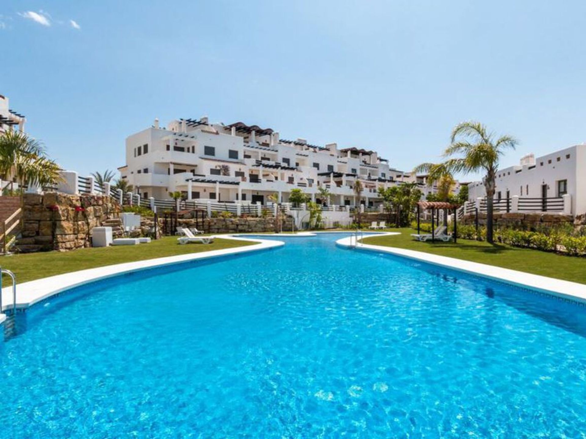 Condominium dans Estepona, Andalucía 11064423