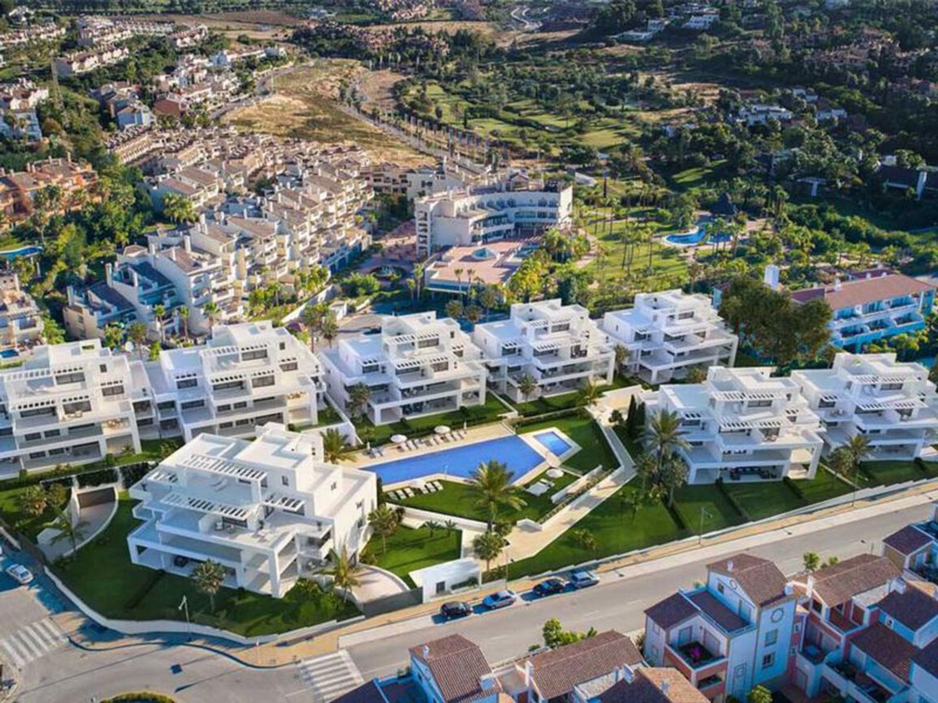 Condominio en Estepona, Andalucía 11064451