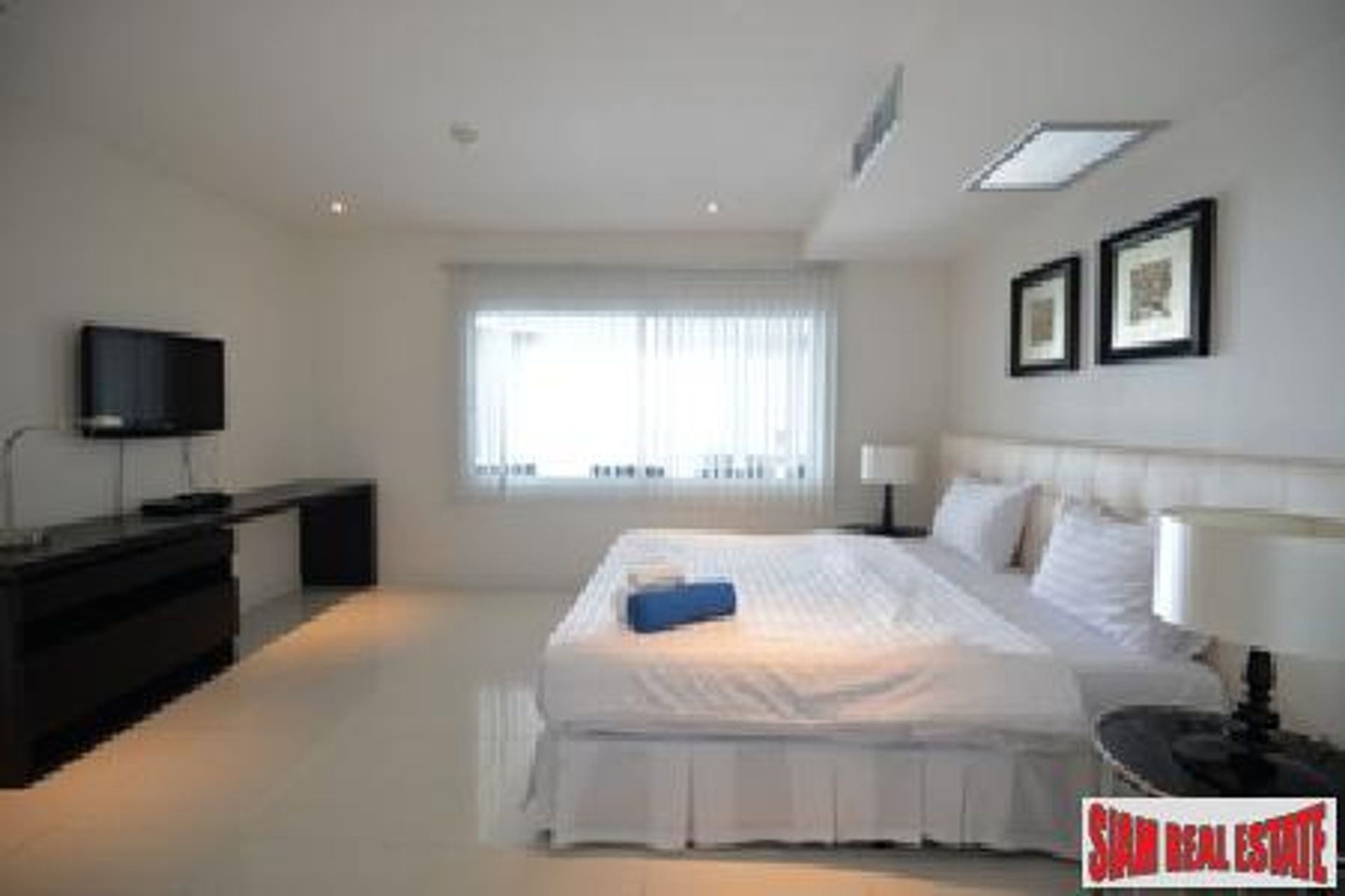 Condominium in Ban Kata, Phuket 11067815