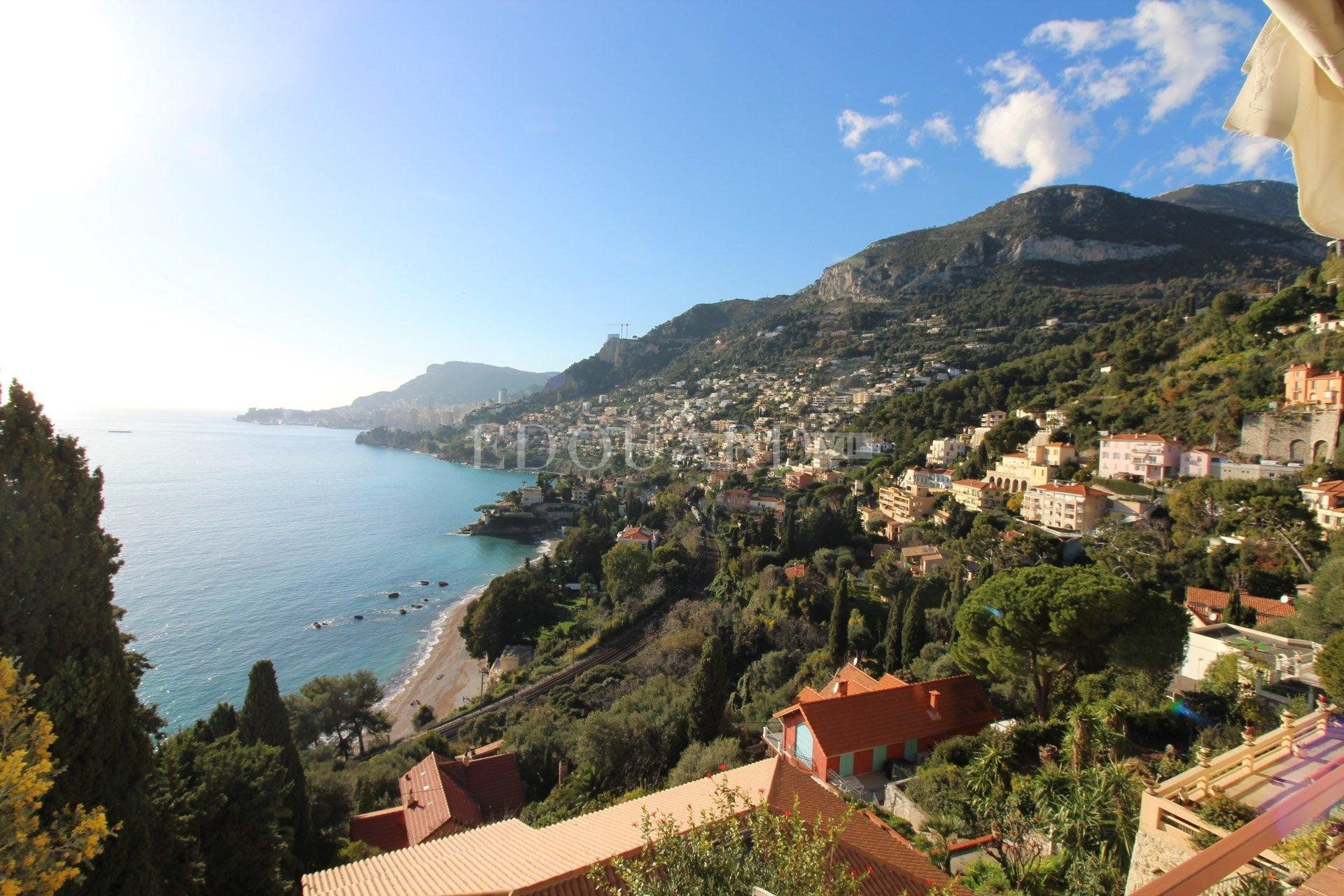 Casa nel Roquebrune-Cap-Martin, Provence-Alpes-Côte d'Azur 11068832