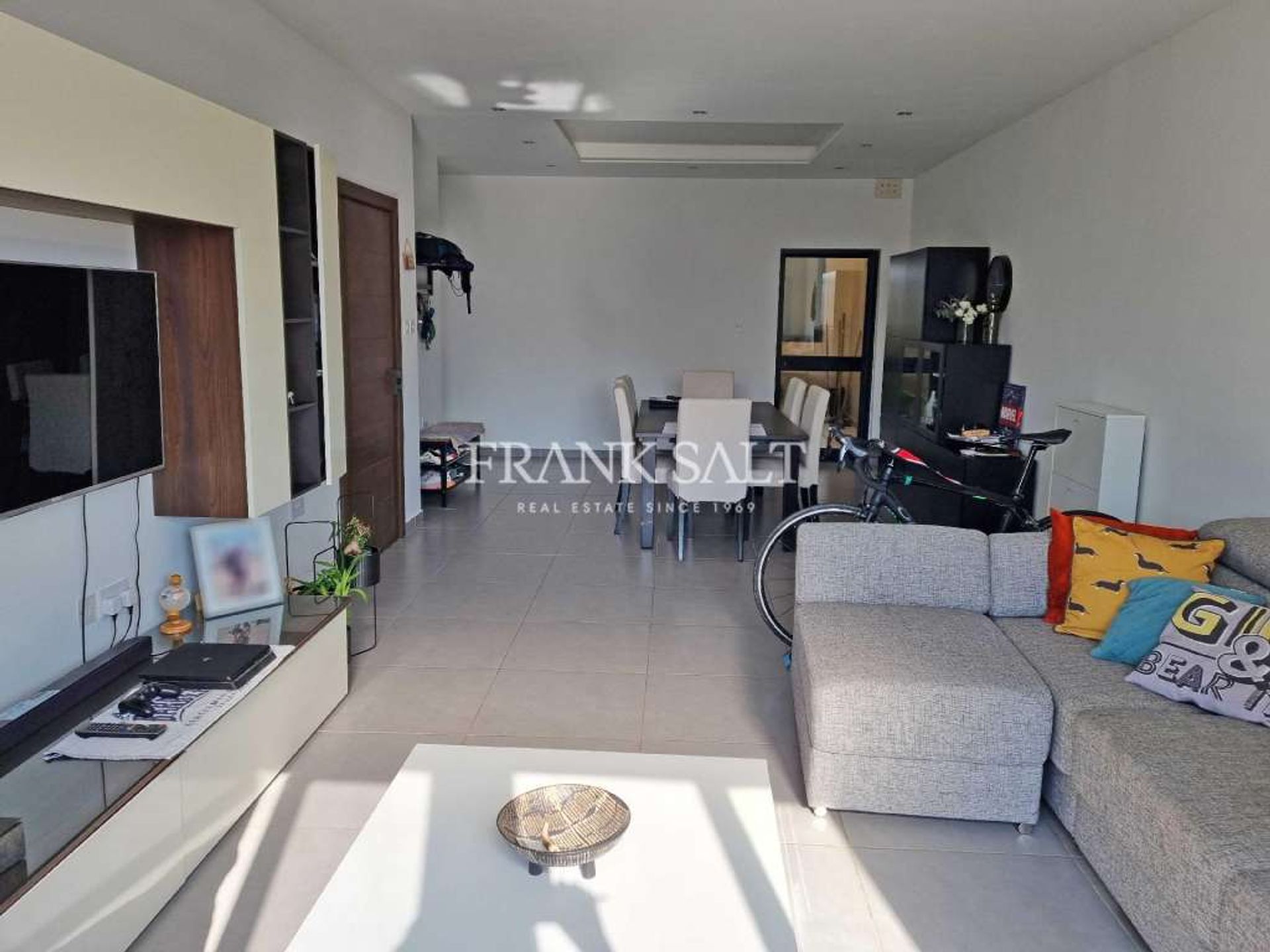 Condominio en Mosta,  11069422