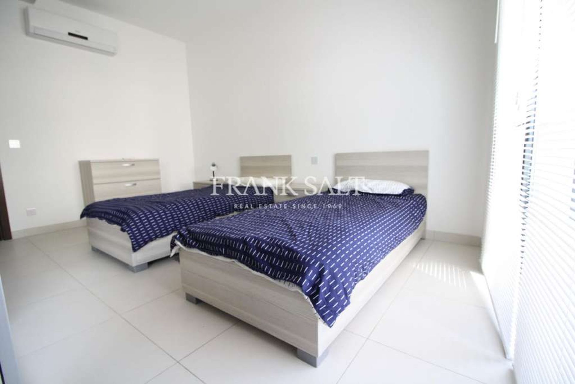 Condominium in San Giljan, San Giljan 11069714