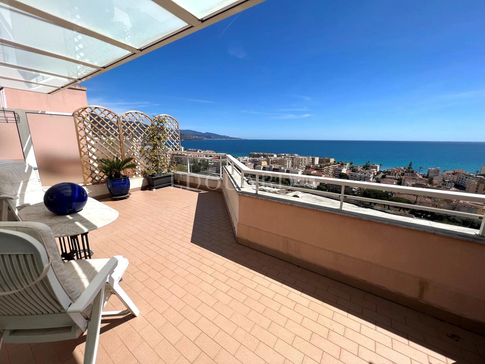 Kondominium w Roquebrune-Cap-Martin, Provence-Alpes-Côte d'Azur 11069809