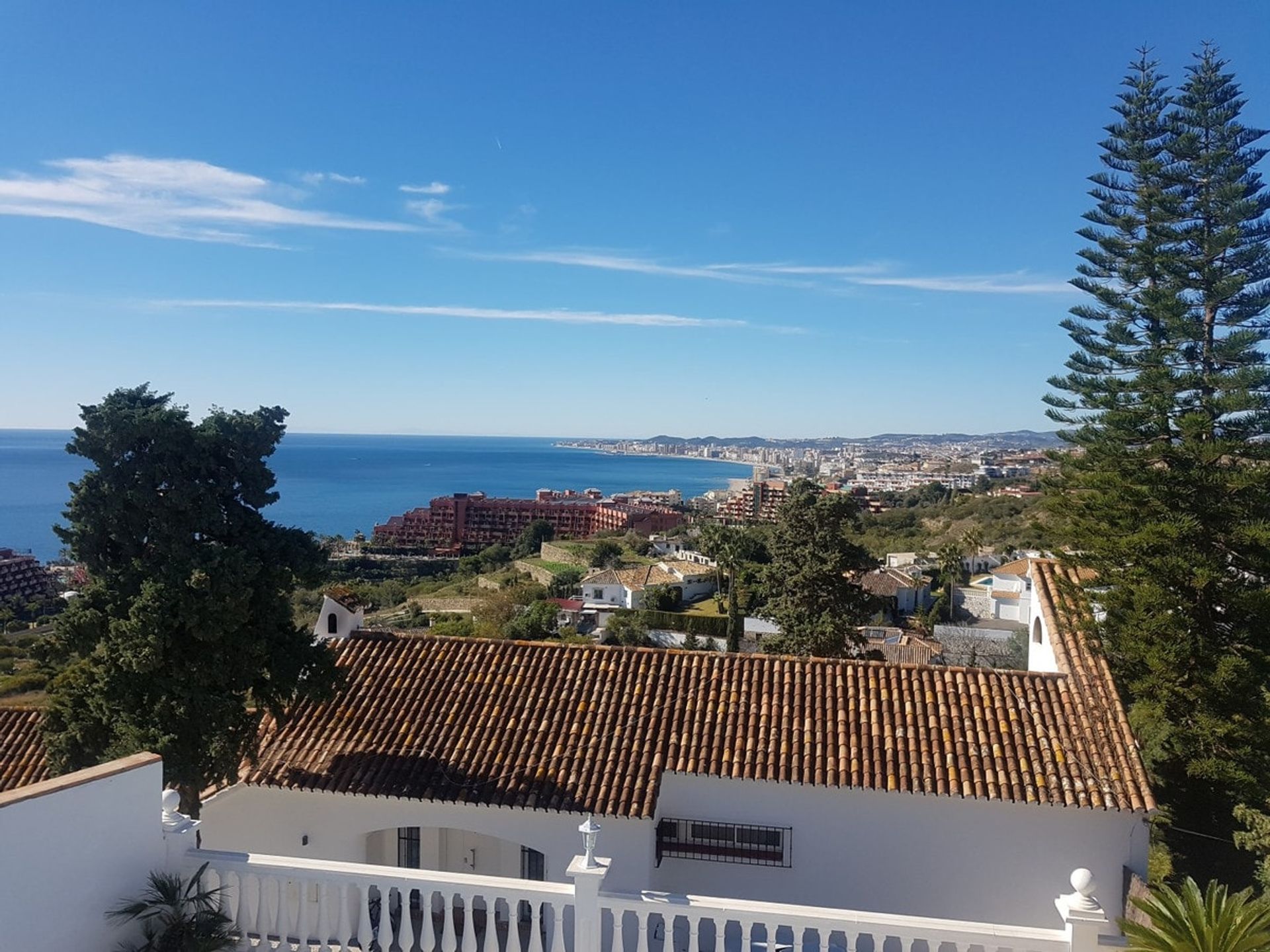 房子 在 Benalmádena, Andalucía 11073868