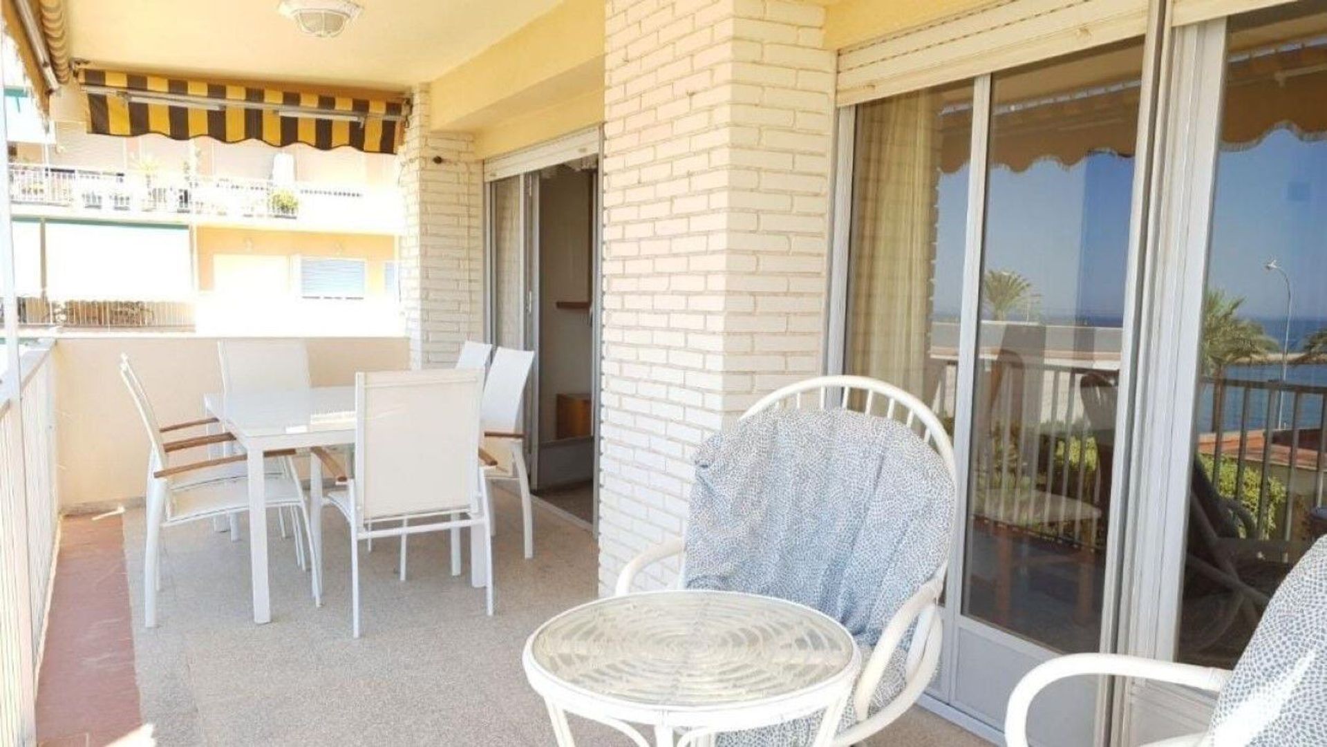 Condominium in Santa Pola, Comunidad Valenciana 11074079