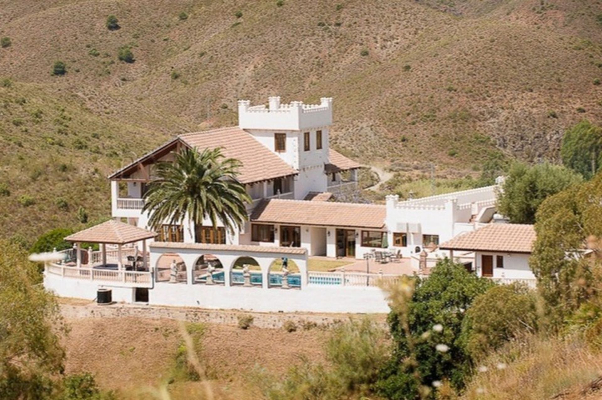 House in Alhaurin el Grande, Andalusia 11074233