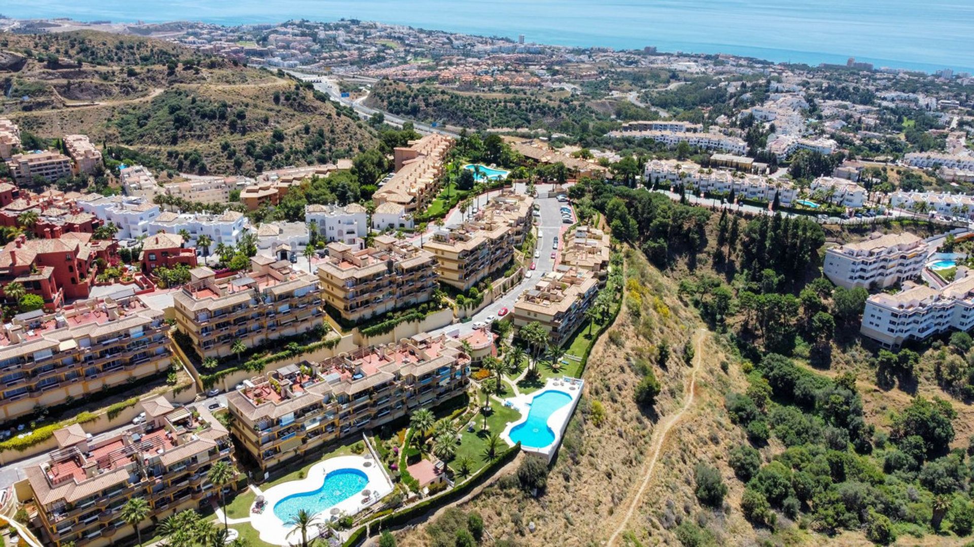 Condominium in Fuengirola, Andalusia 11074240