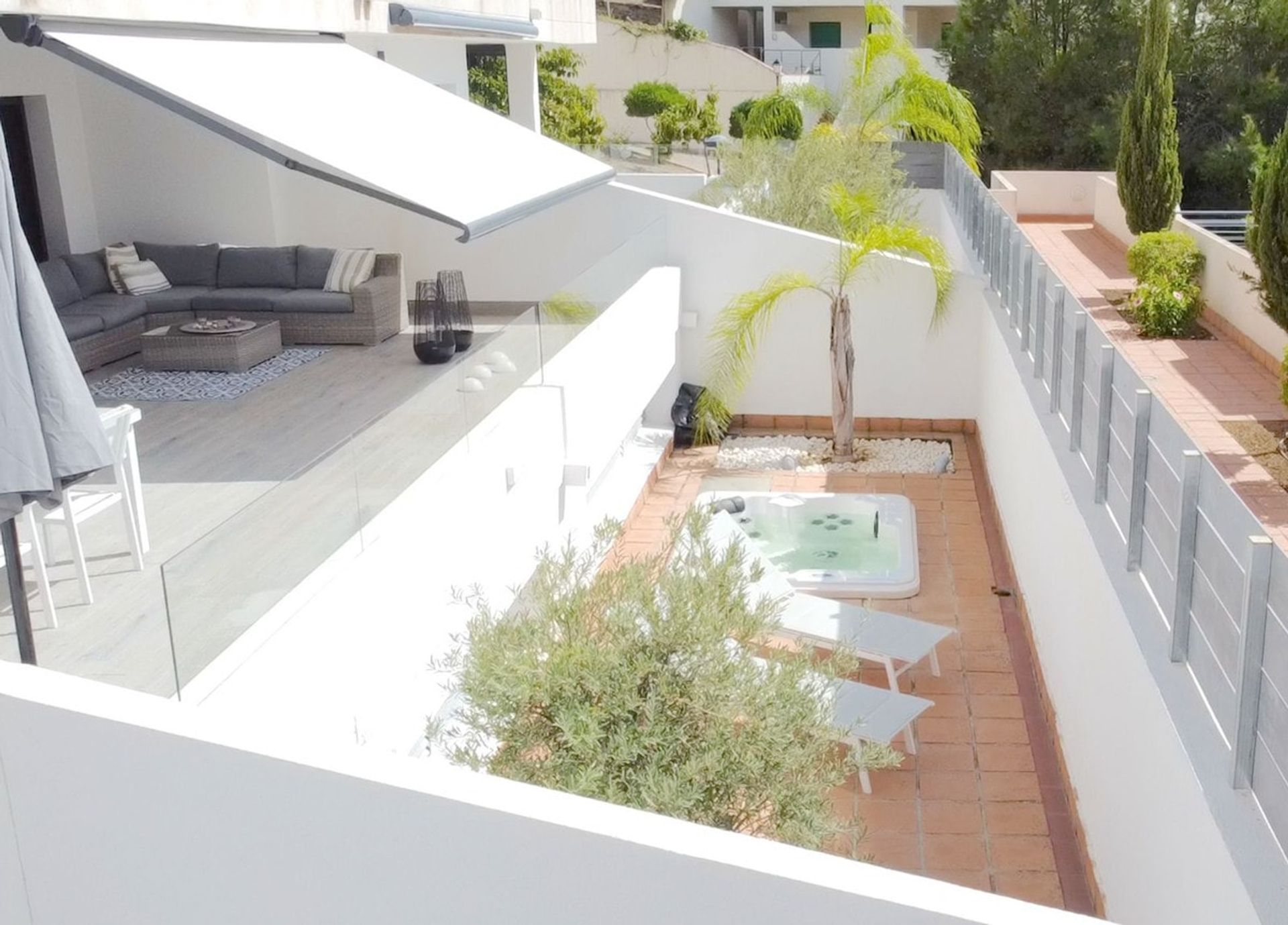 Condominium in Benahavis, Andalusië 11075176