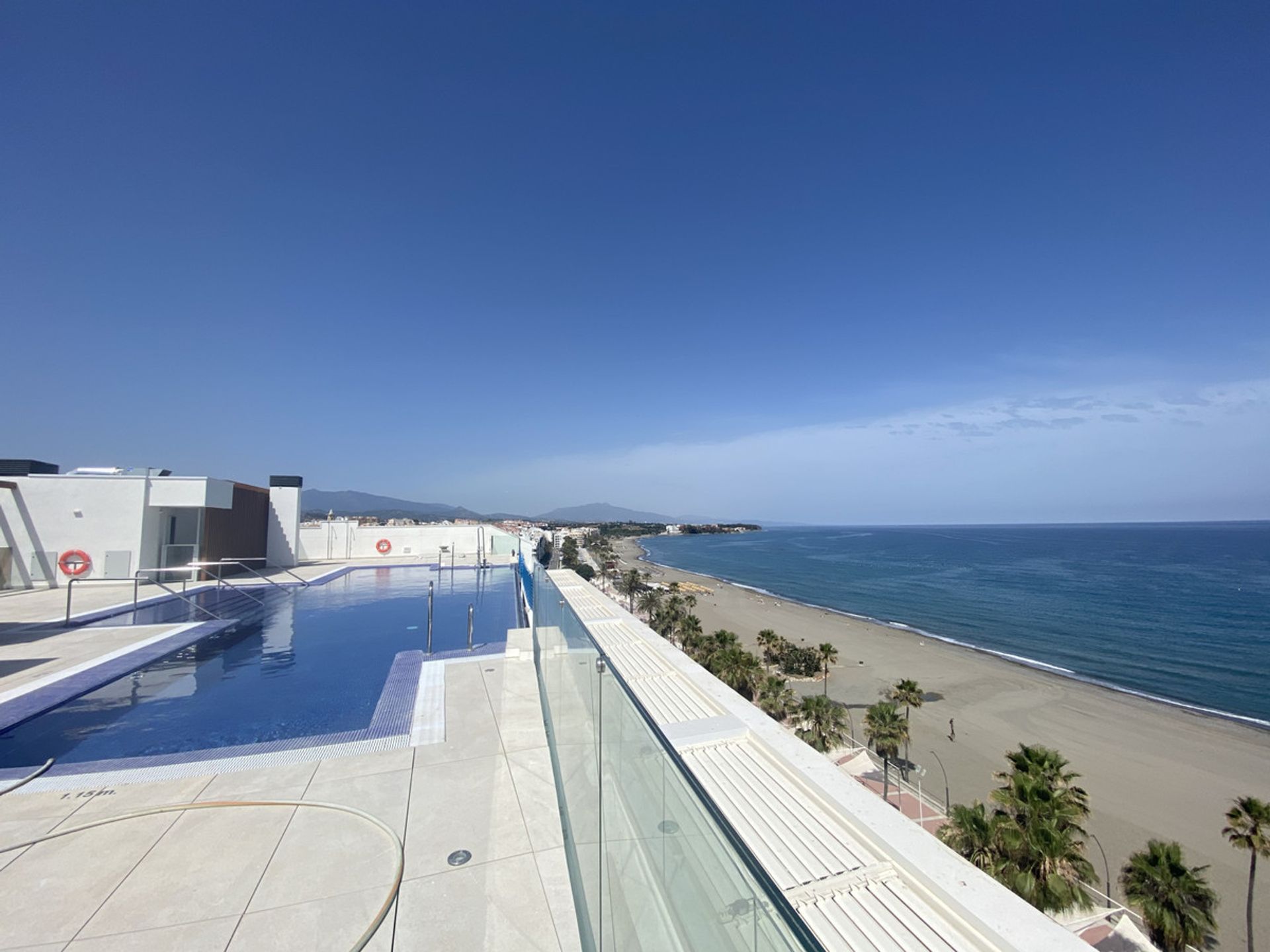 Condominium in Estepona, Andalucía 11078000