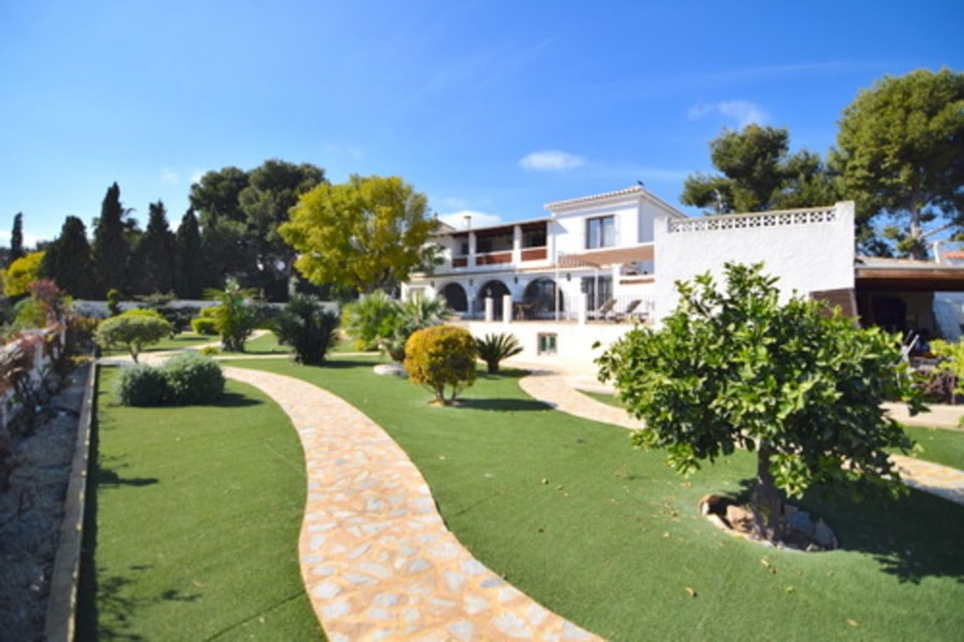 House in l'Alfàs del Pi, Comunidad Valenciana 11078812