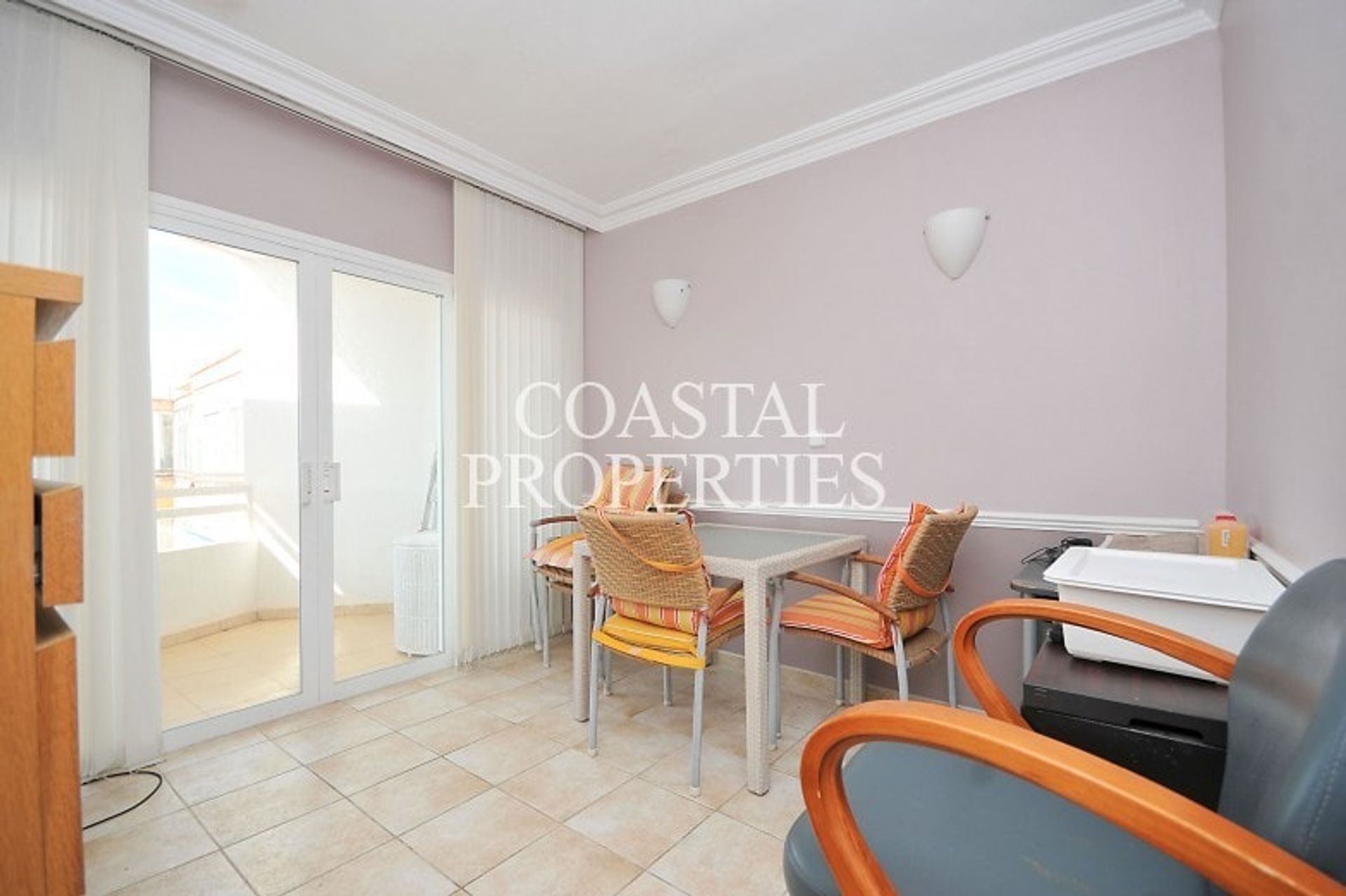 Condominium in Calvia, De Balearen 11079427