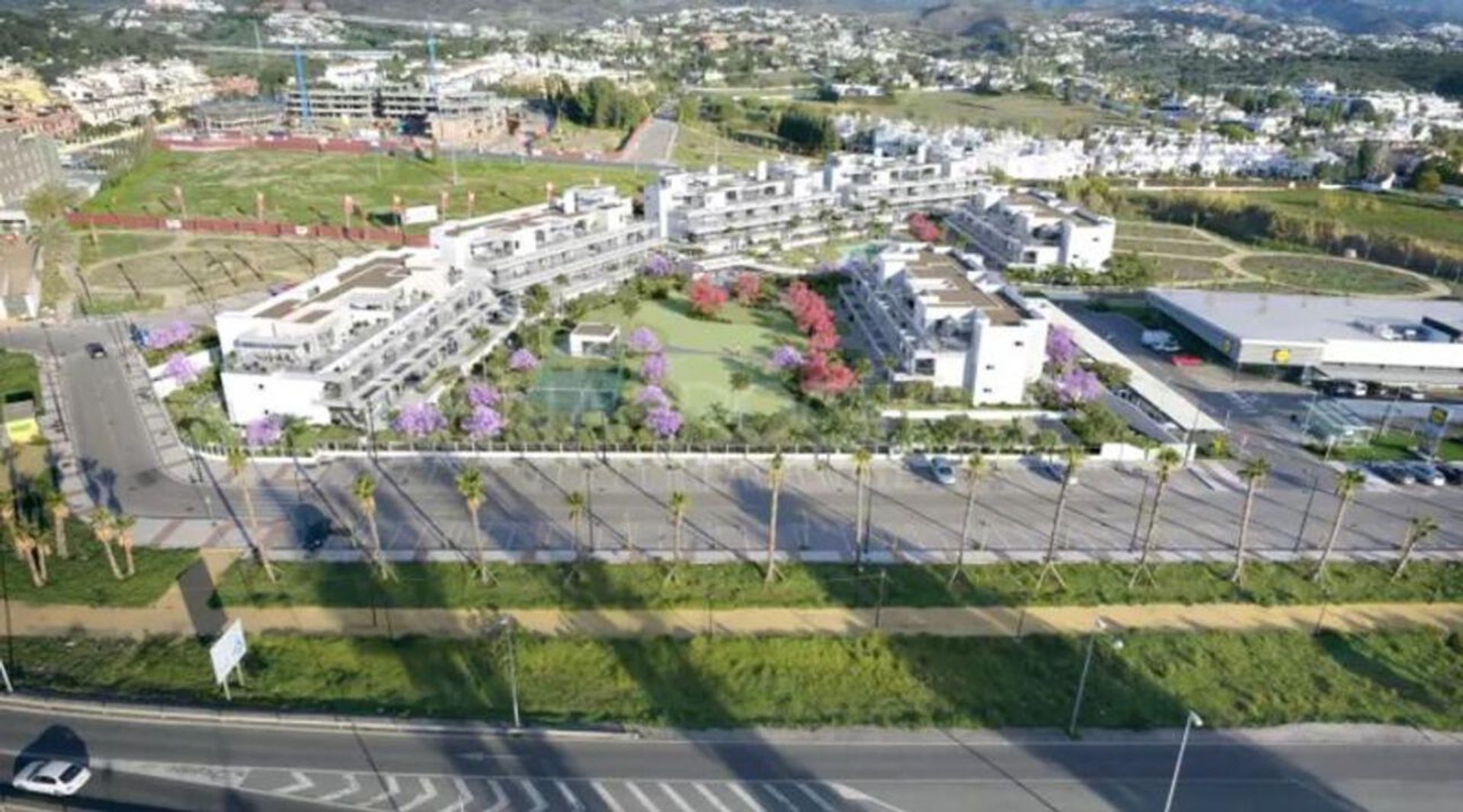 Condominium in Benahavis, Andalusië 11080600