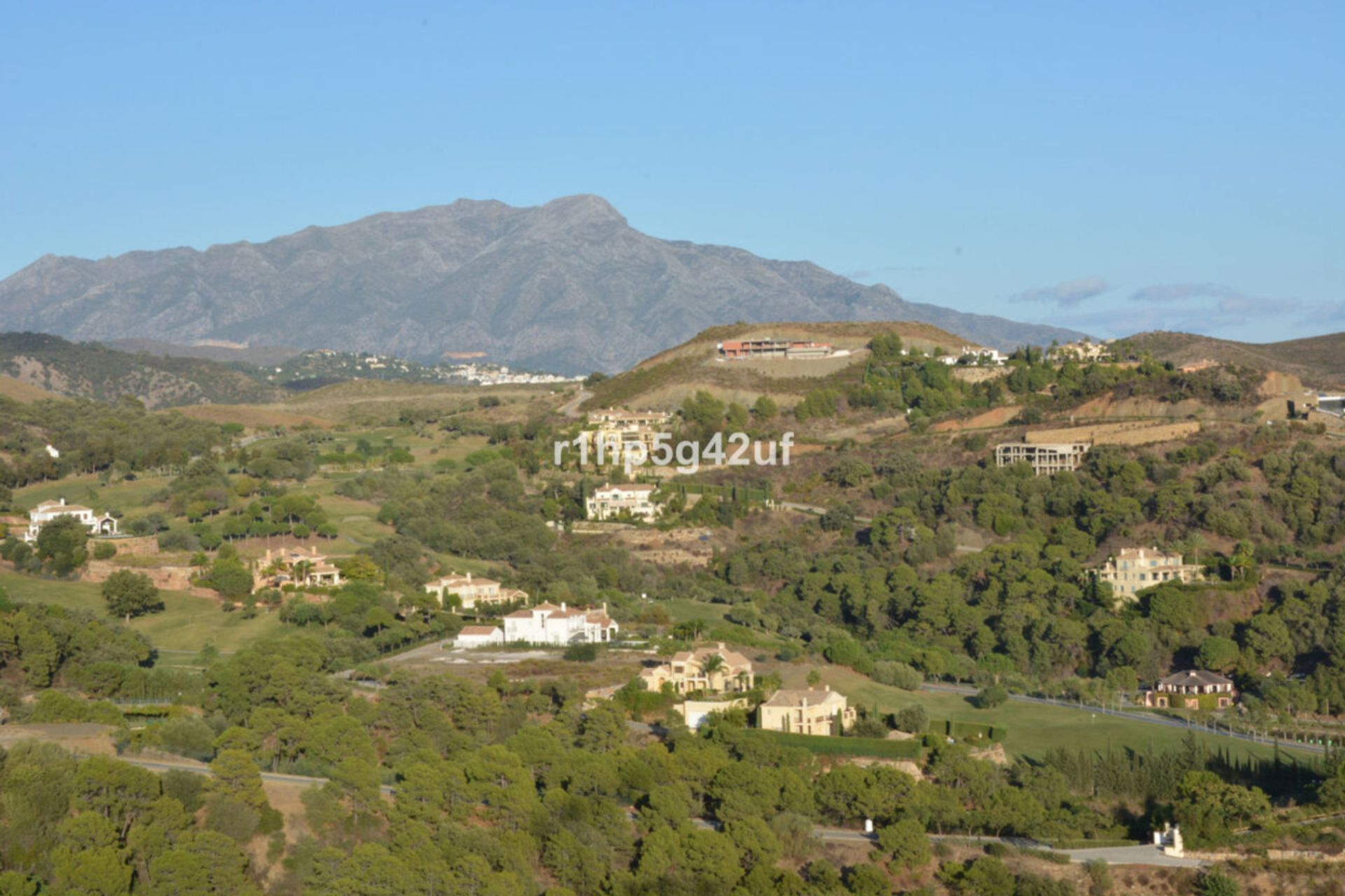 Tanah di Benahavís, Andalucía 11081480