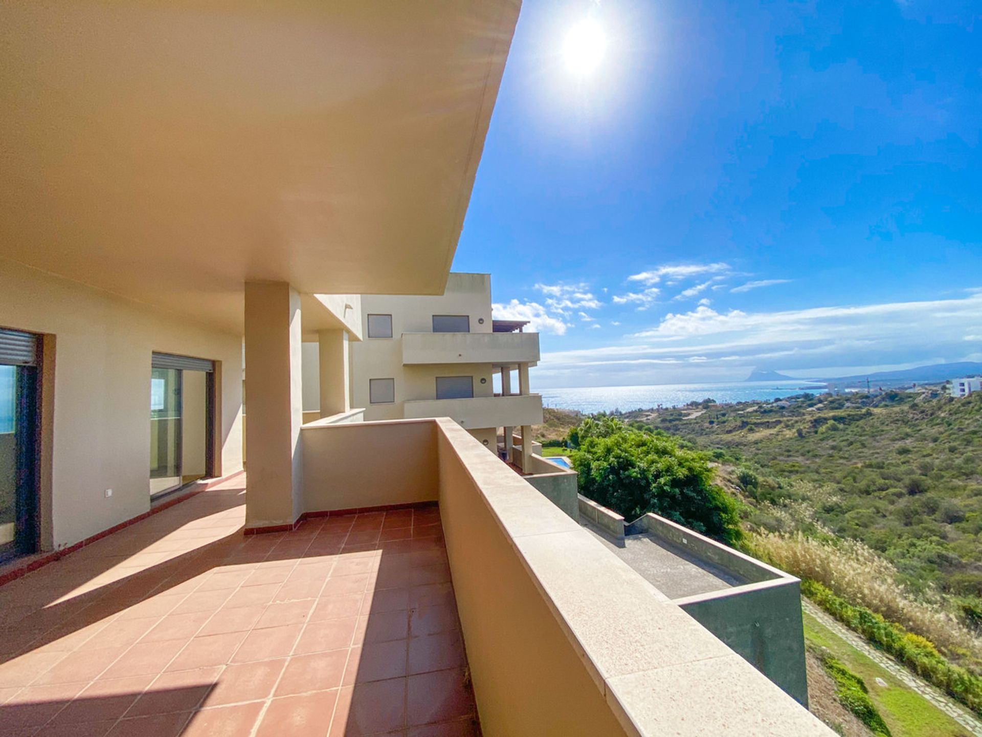 Condominium in Castillo de Sabinillas, Andalusia 11082526