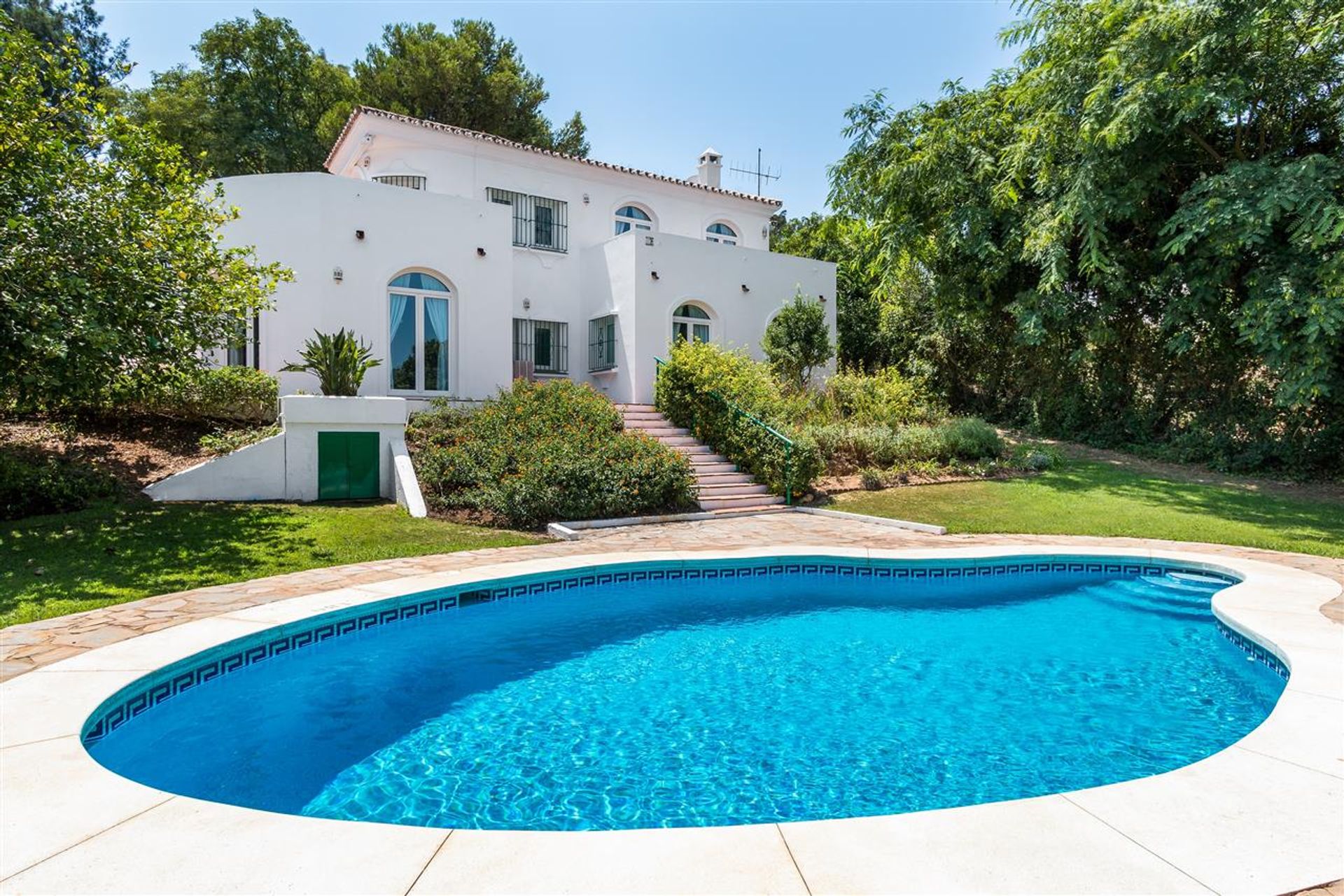 House in Guadiaro, Andalusia 11082583