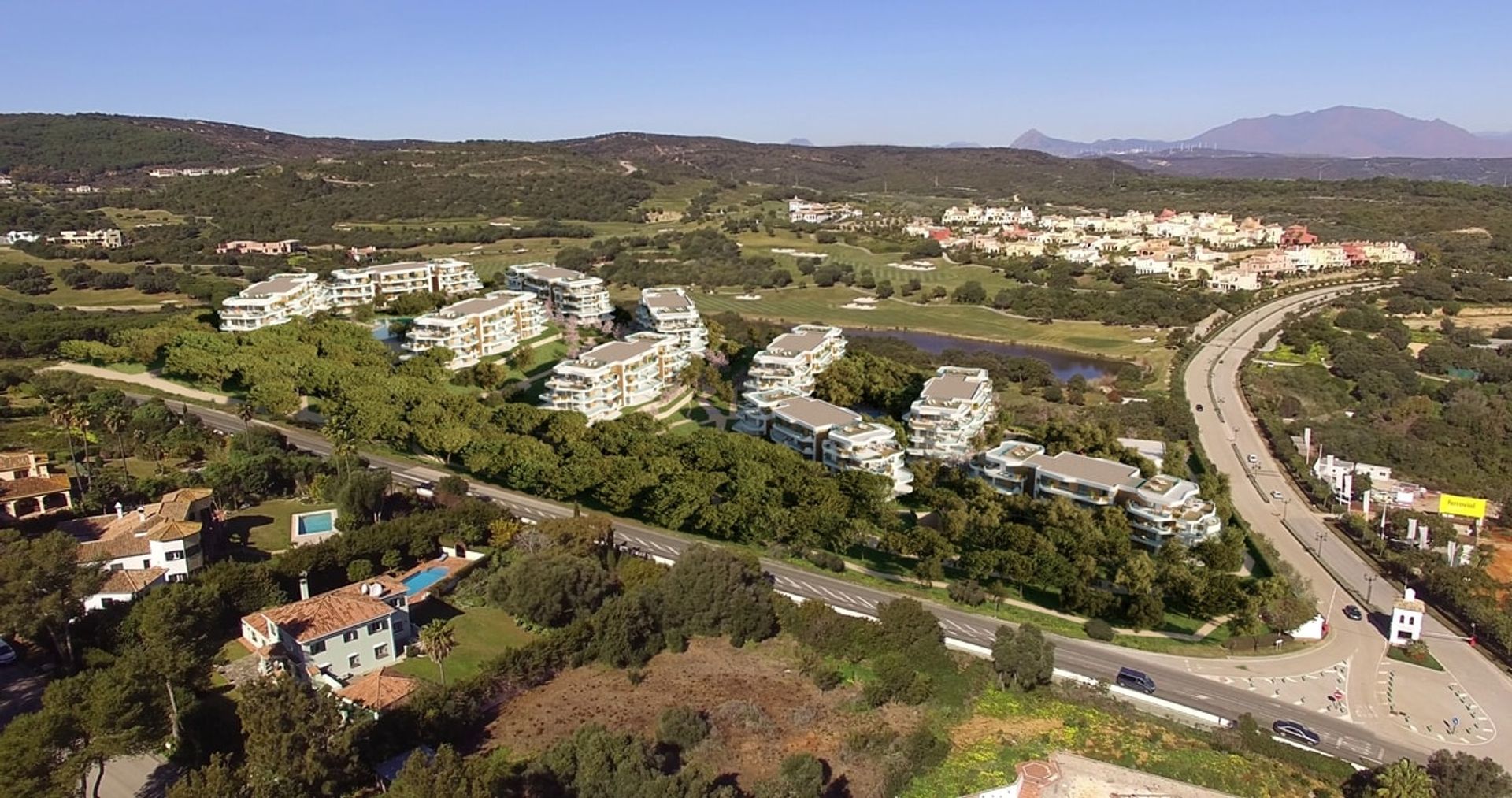 Condominium in Guadiaro, Andalusia 11083779