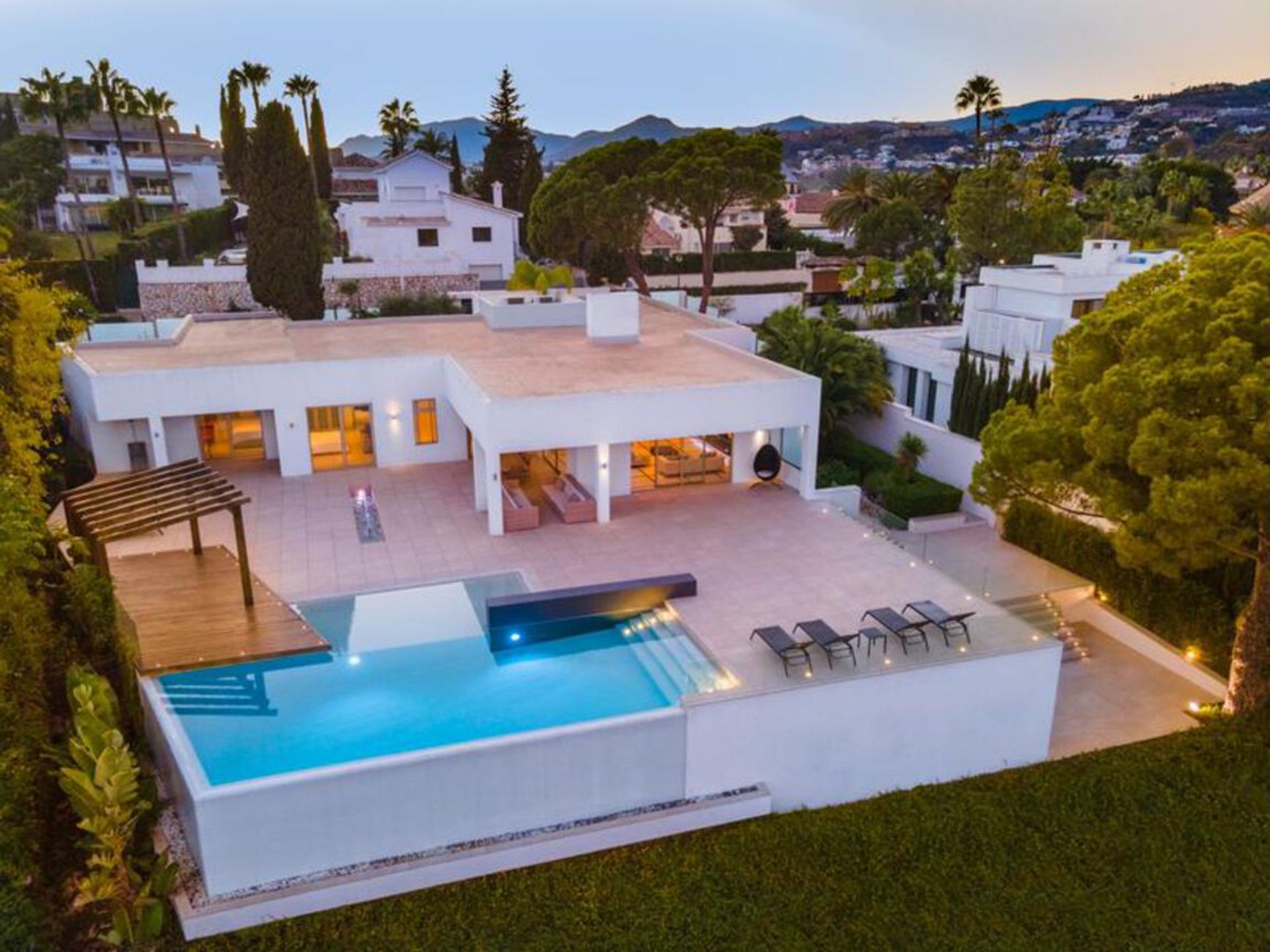 Huis in San Pedro de Alcántara, Andalusië 11083879