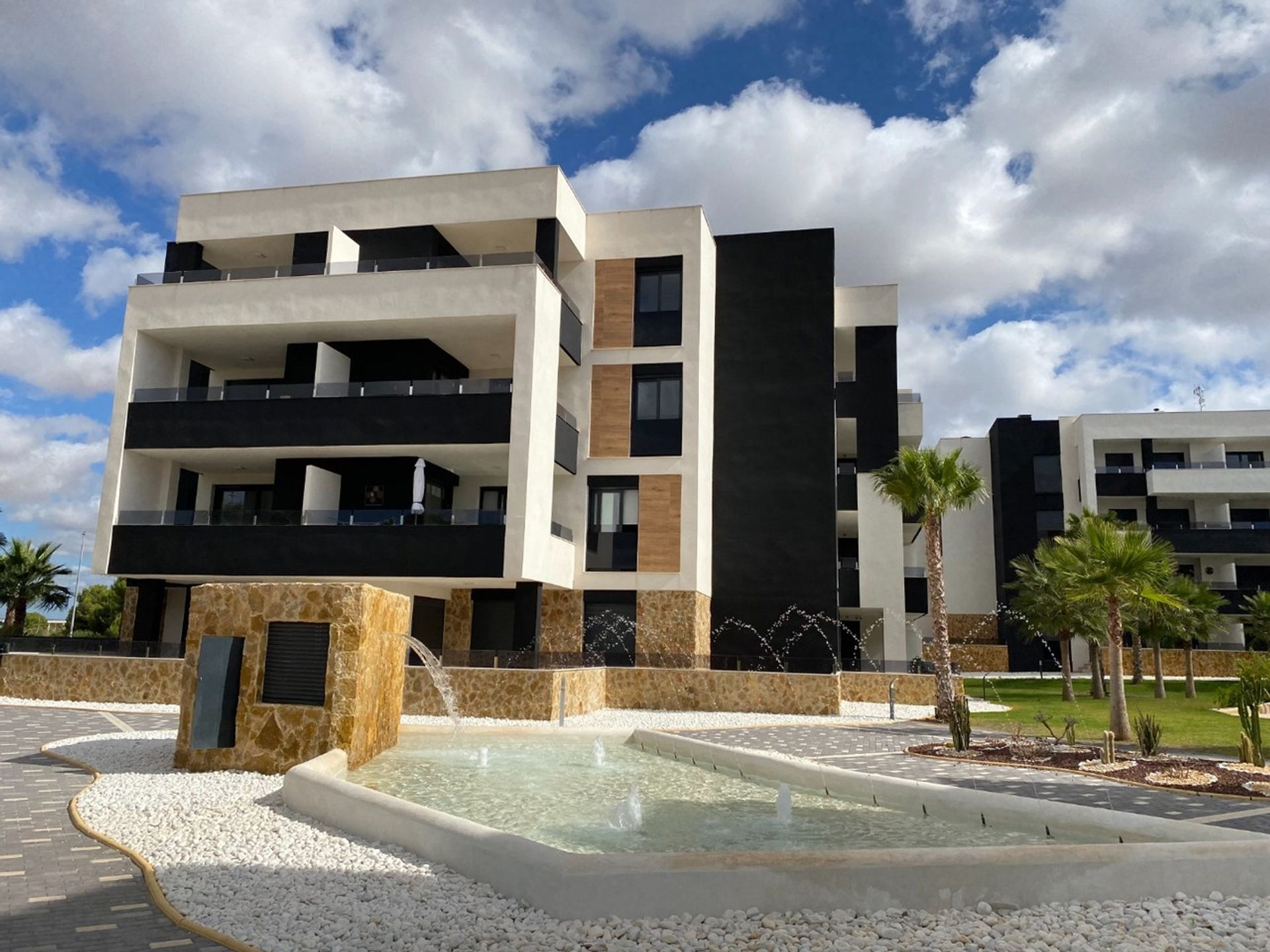 Condominium in Orihuela, Comunidad Valenciana 11086618