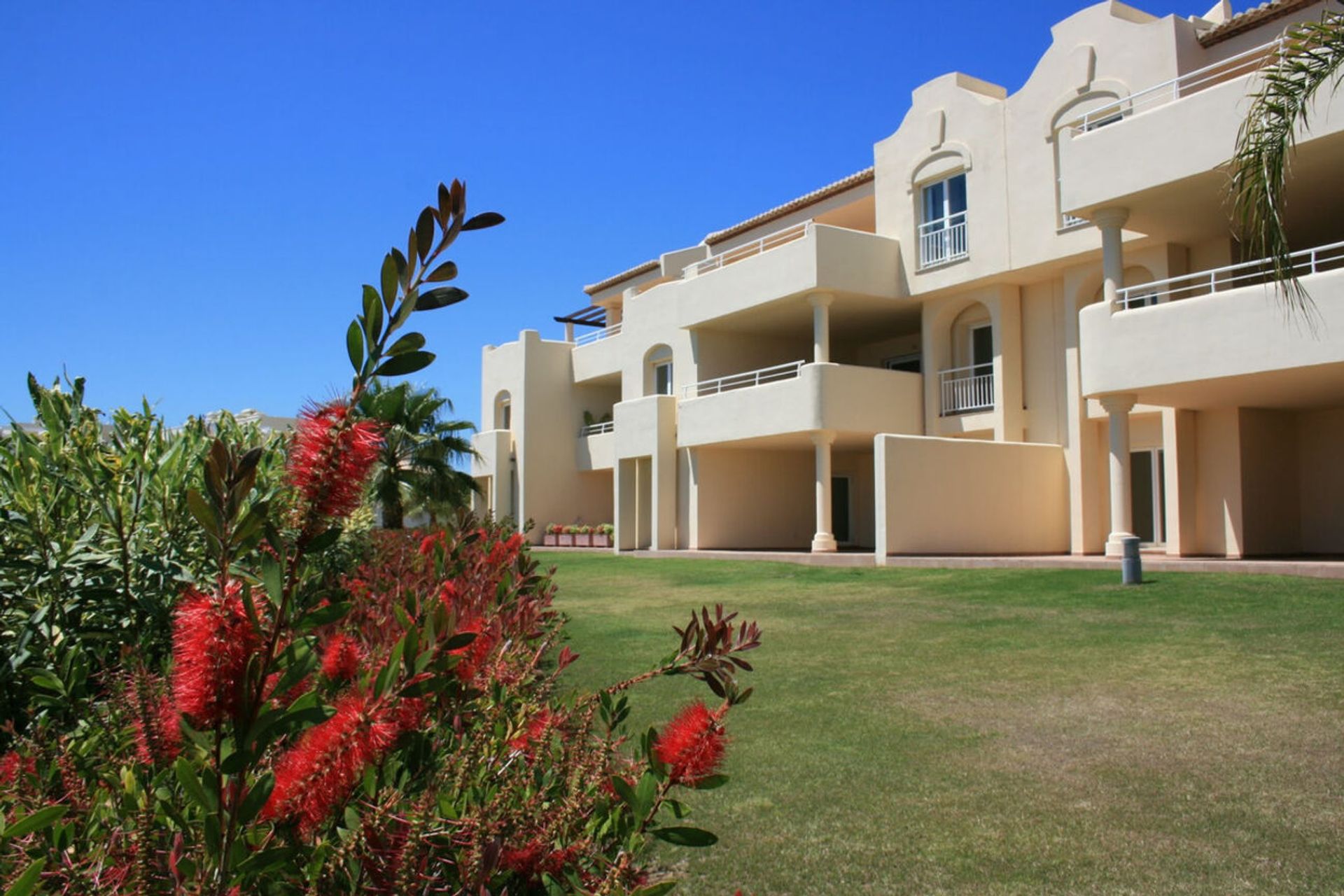 Condominium in Las Lagunas de Mijas, Andalucía 11086630