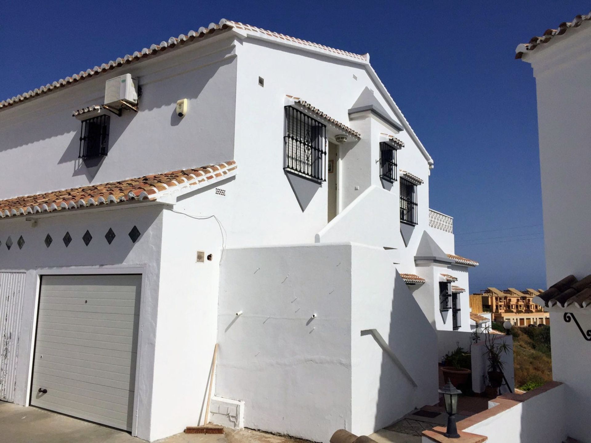 Кондоминиум в Calahonda, Andalucía 11087439