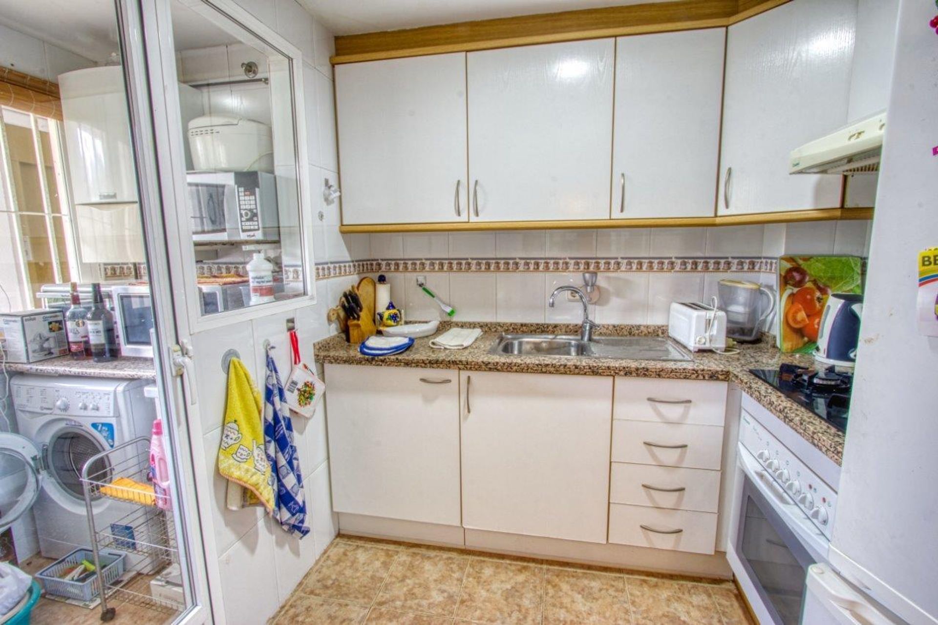 Condominium in Albacete, Castilla-La Mancha 11088056