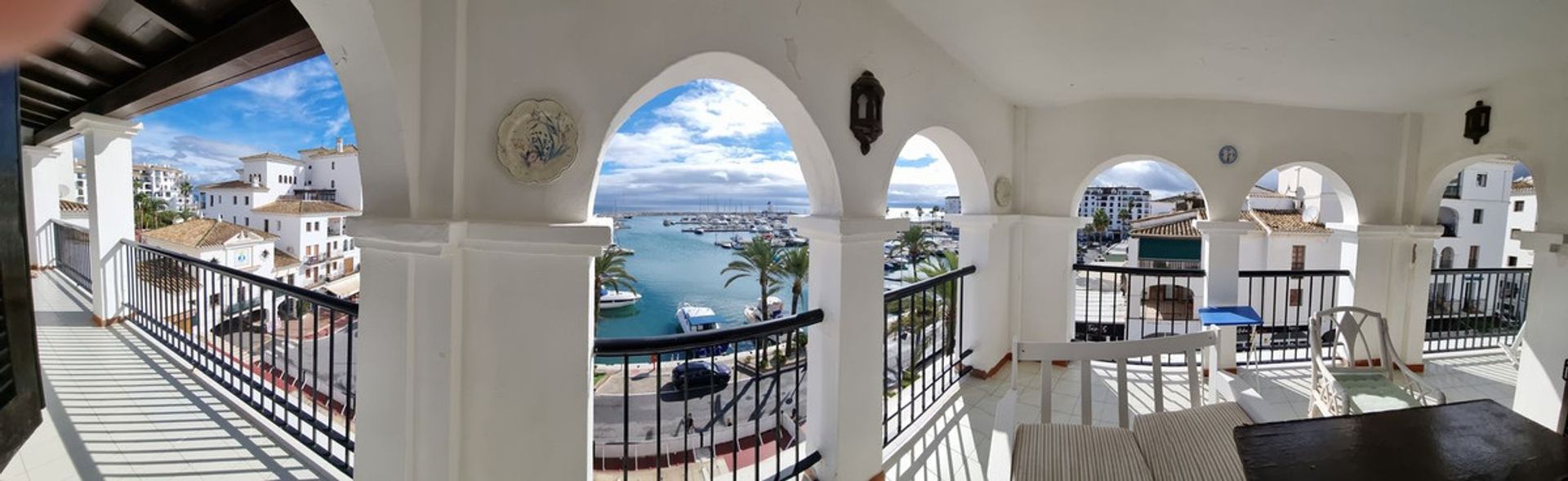 Condominio nel Puerto de la Duquesa, Andalusia 11088767