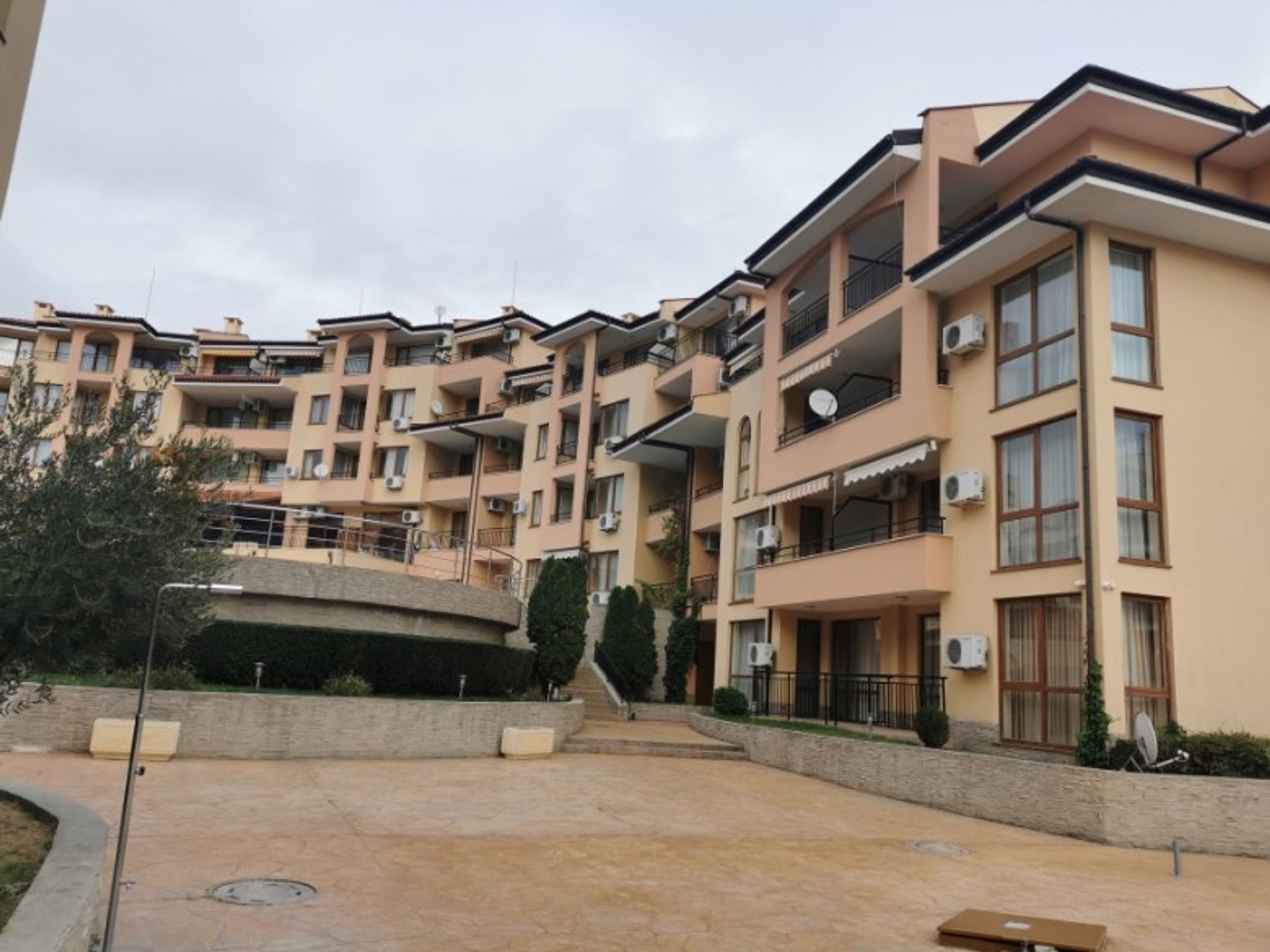 Condominium in Sveti Vlas, Burgas 11089899