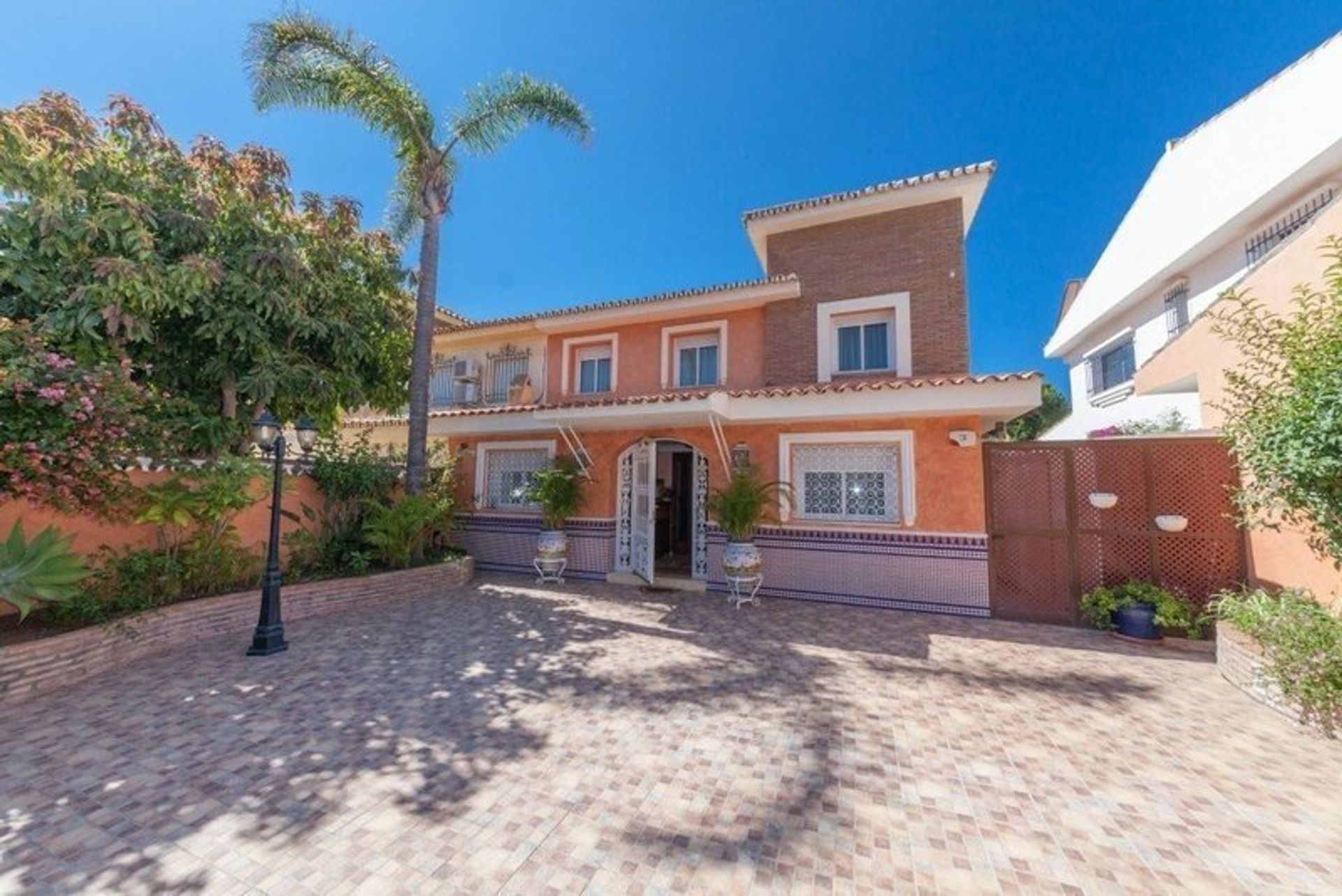 Casa nel Marbella, Andalucía 11090235