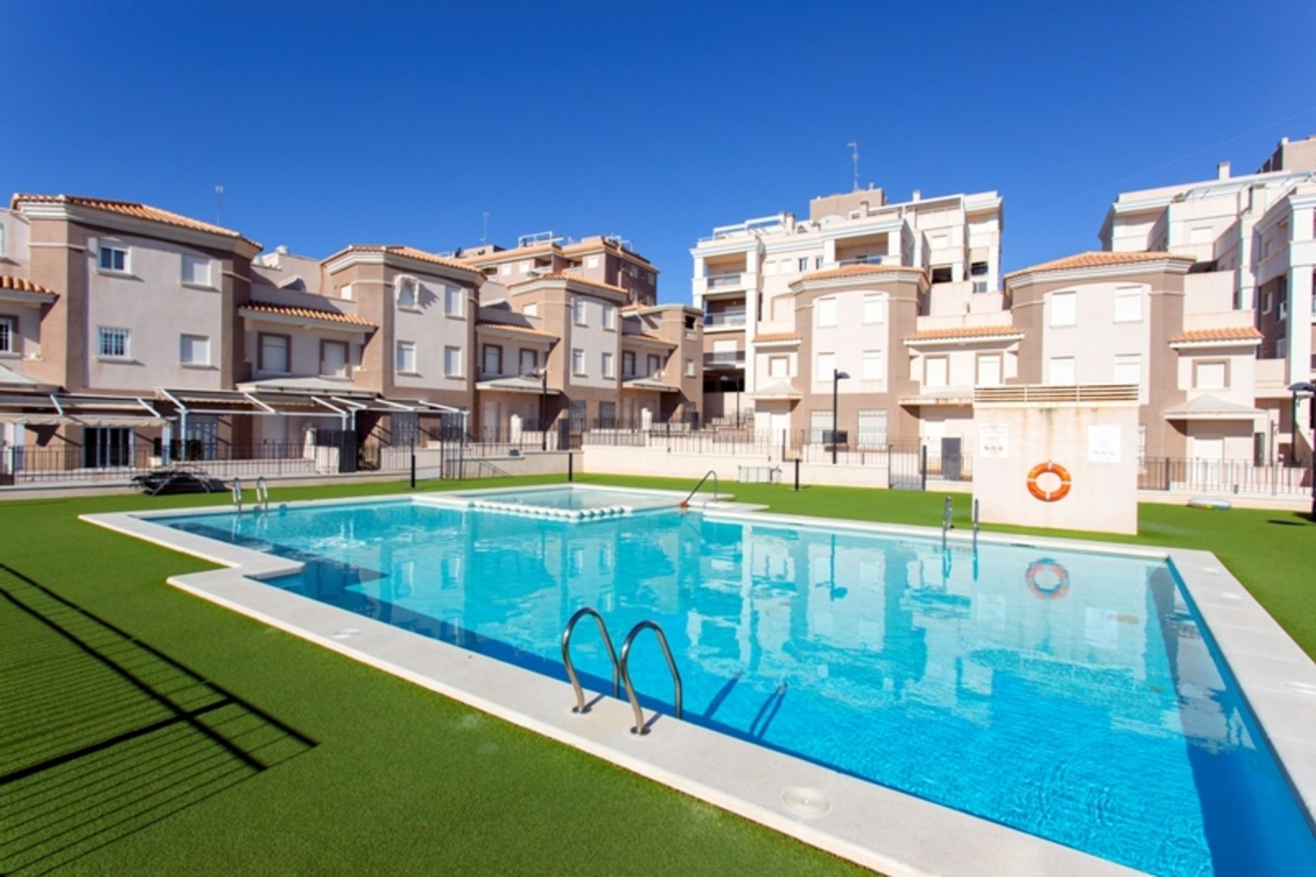 Condominio en Santa Pola, Comunidad Valenciana 11090658