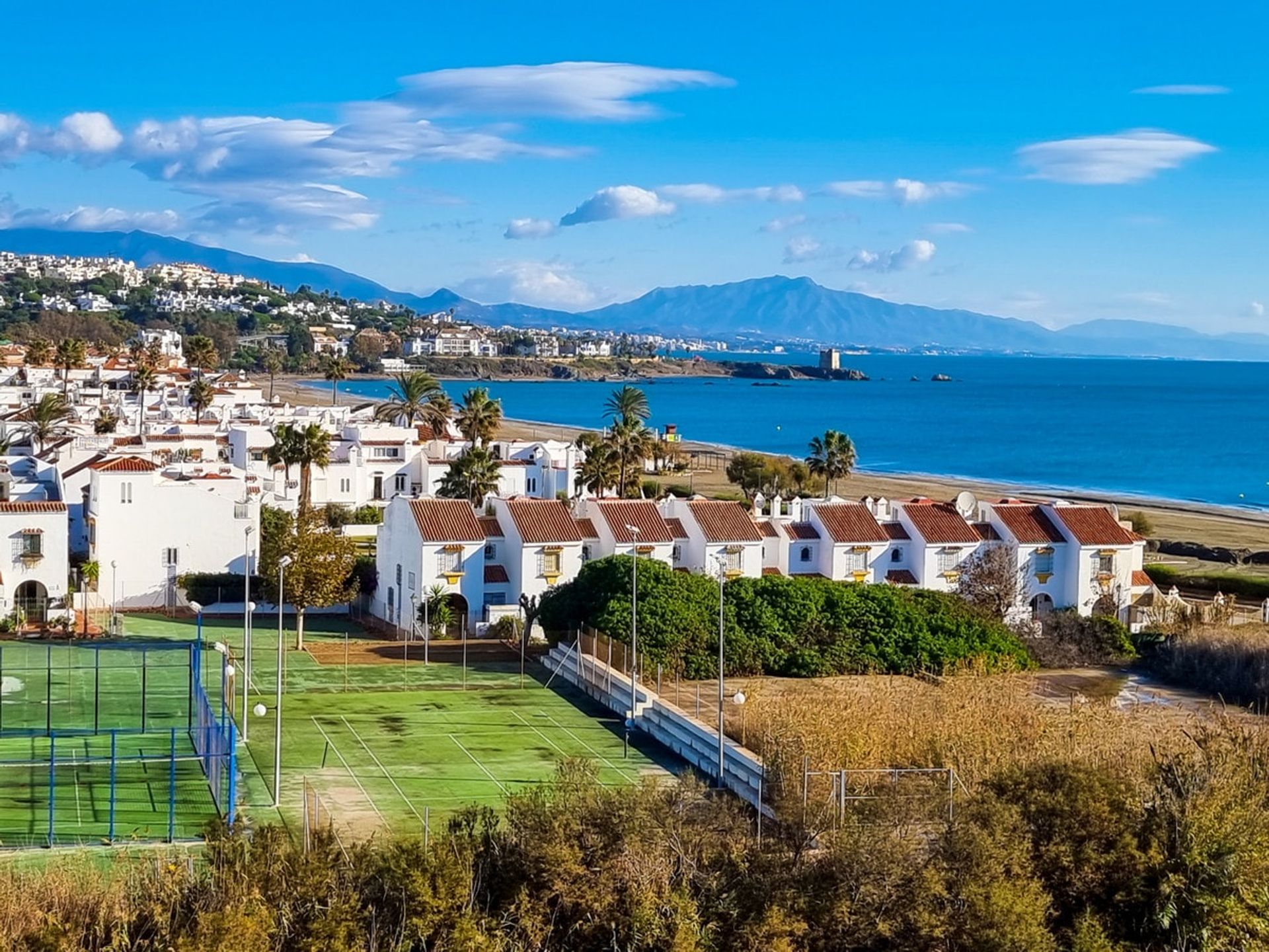 Condominium in Manilva, Andalucía 11090748