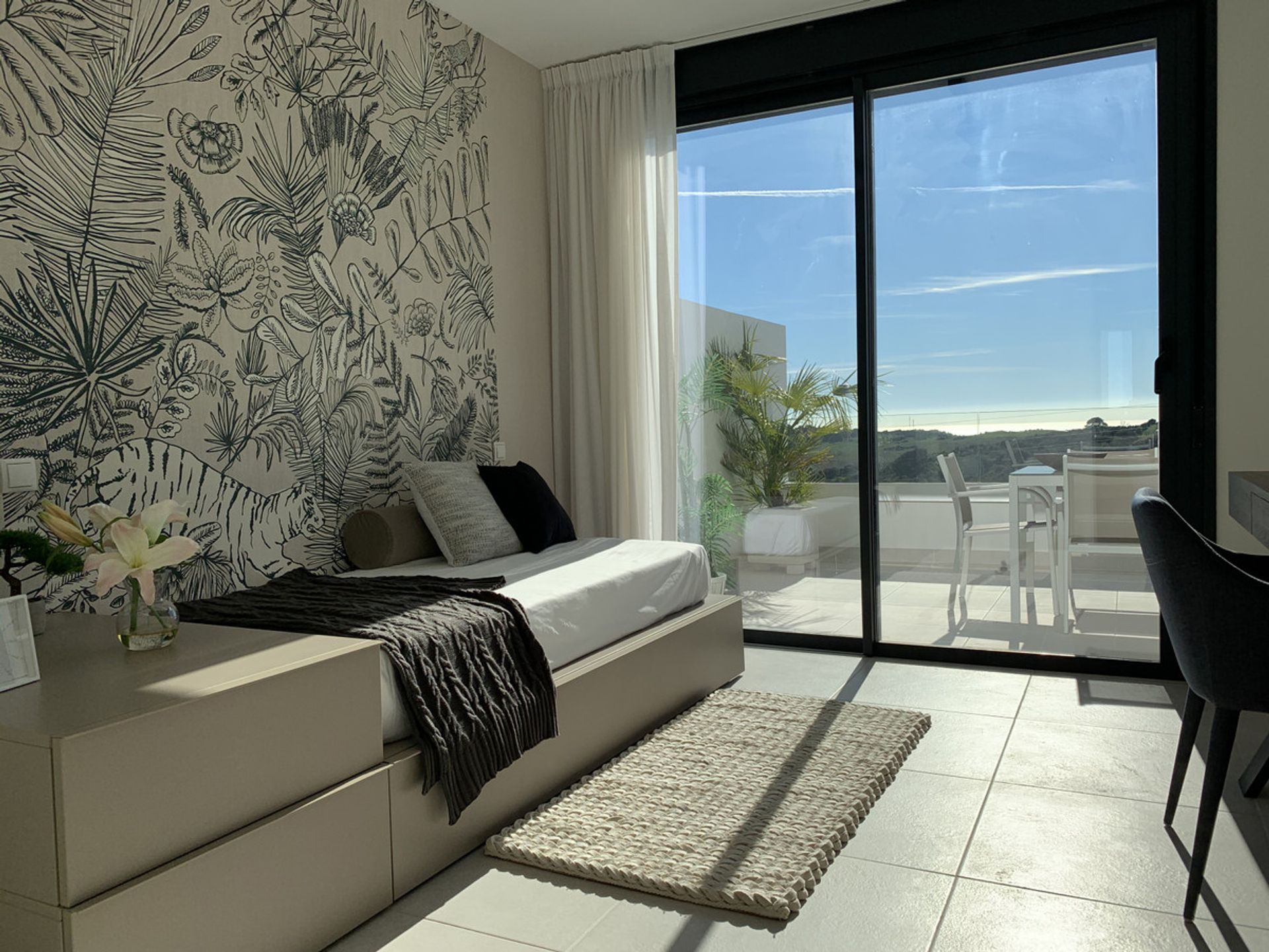 Condominium in Estepona, Andalucía 11090760