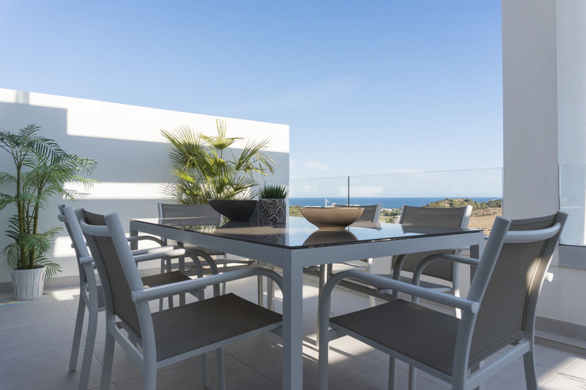 Condominium in Estepona, Andalucía 11090760