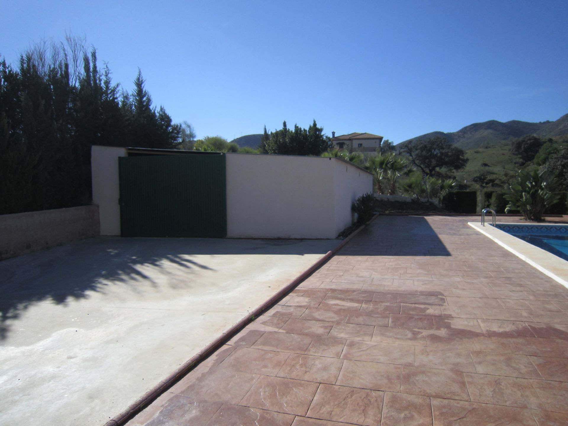 Casa nel Alhaurin de la Torre, Andalusia 11091703