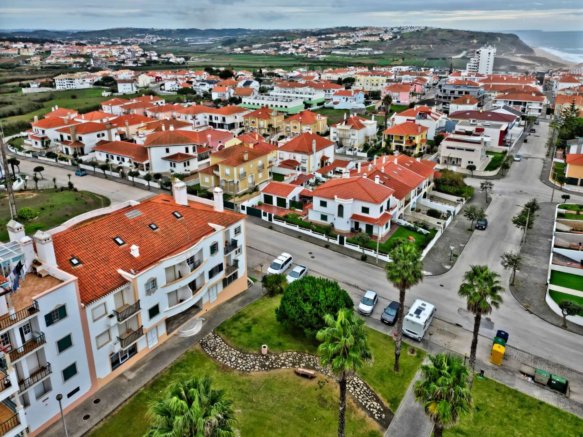 Annen i Praia da Lourinha, Rua Dr. Edmundo Lima Basto 11091862