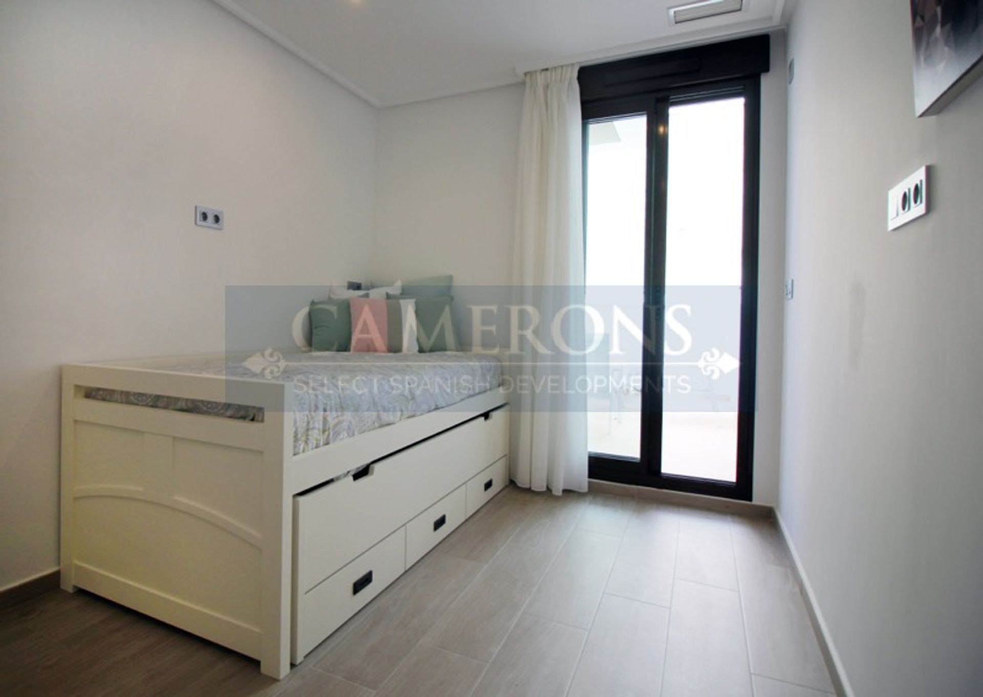 Condominium in Torre de la Horadada, Valencian Community 11095064