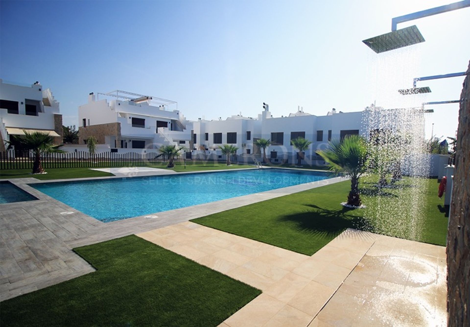 Condominium in Torre de la Horadada, Valencian Community 11095064