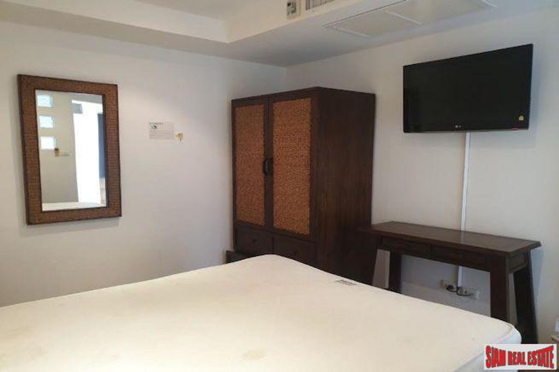 Condominium in Karon, Phuket 11096621