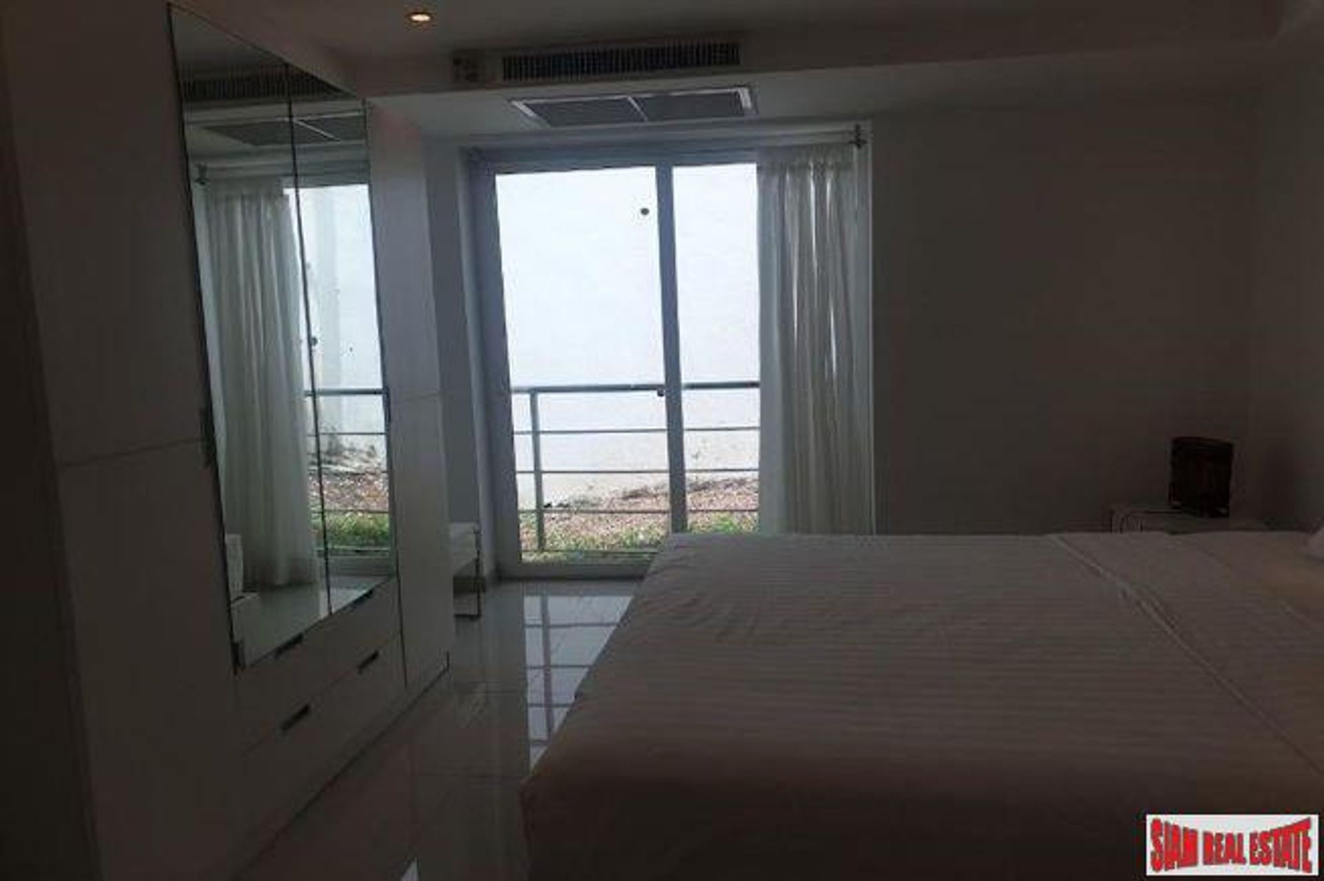 Condominium in Ban Kata, Phuket 11096623