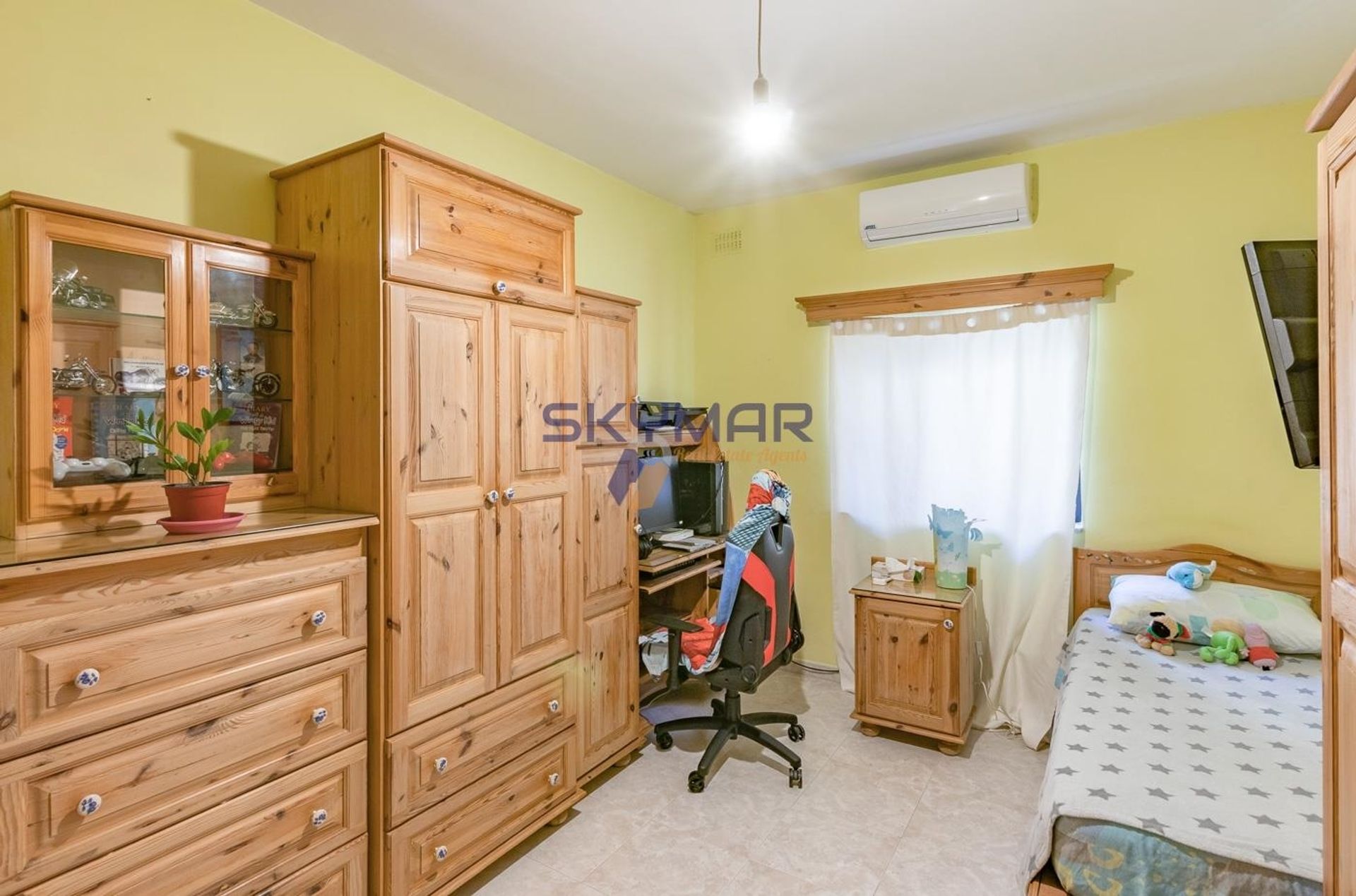 Condominio en Mosta,  11102778