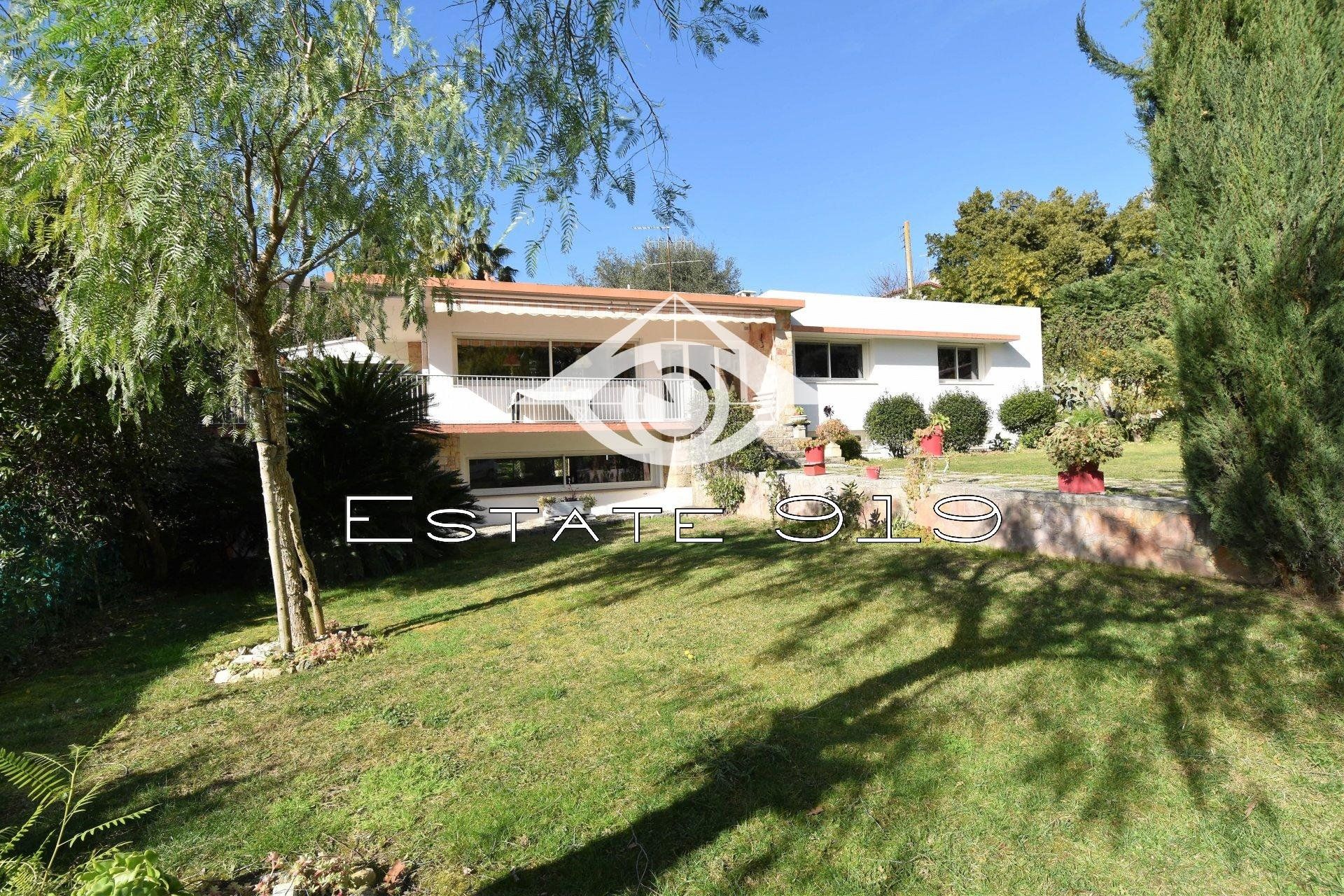 Residencial en Cannes, Alpes-Maritimes 11104341